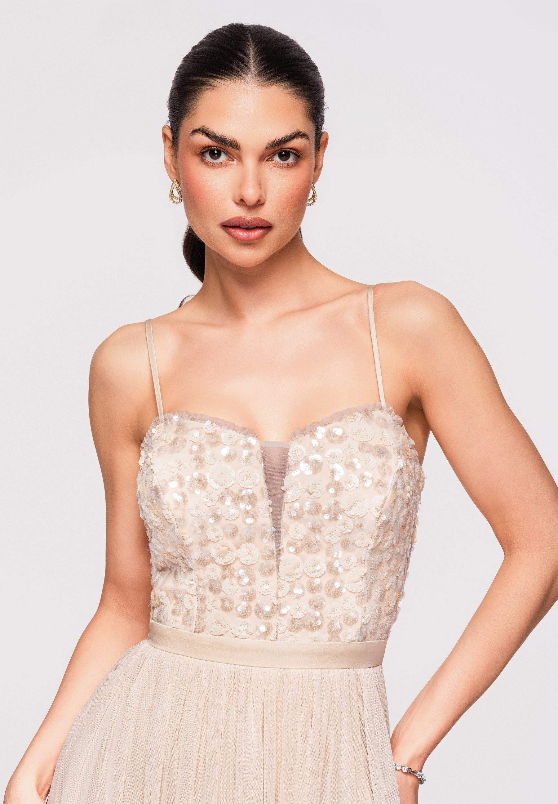 OMBRE Abendkleid Maxikleid Abendkleid mit Spitze & Pailletten Creme M (kein Set, 1-tlg) Gegensätzliche Texturen, verzierte Oberseite, leichter, fließender Roc