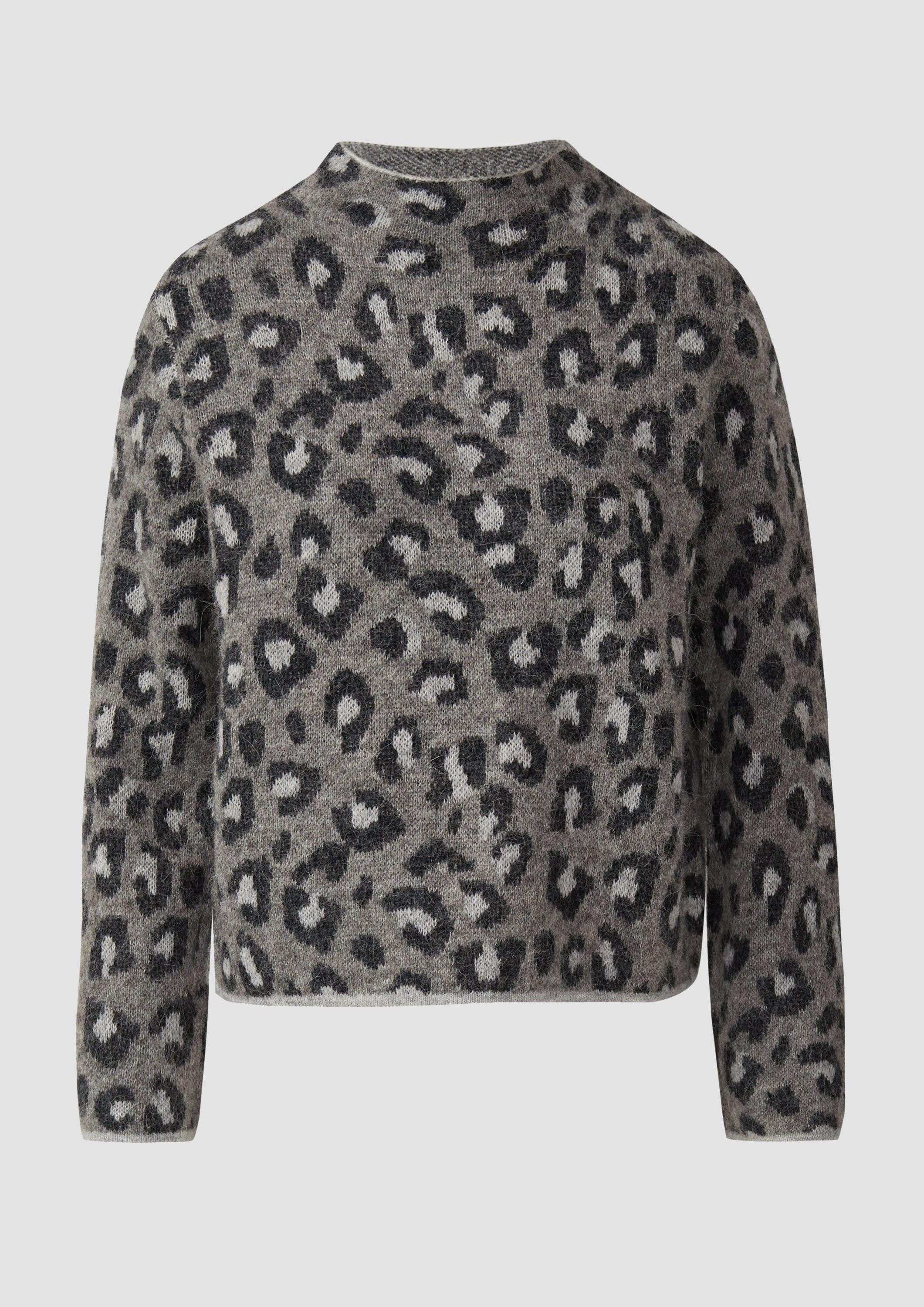 s.Oliver Longpullover Strickpullover Relaxed-Fit-Pullover aus Alpaka-Wollmix mit Leo-Print