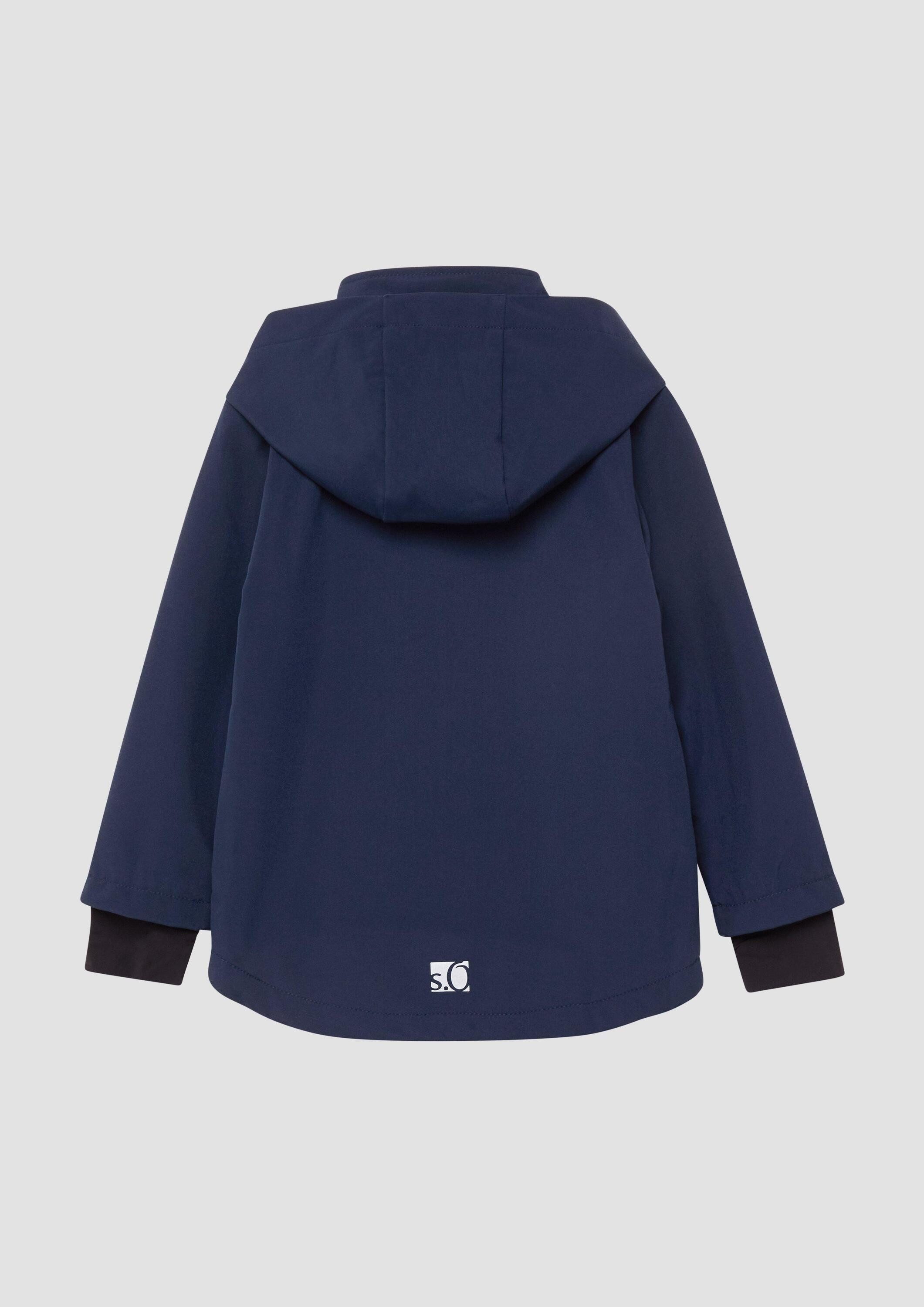 s.Oliver Funktionsjacke Outdoor-Jacke Wetterfeste Softshell-Jacke mit Neoprenbündchen und Daumenloch