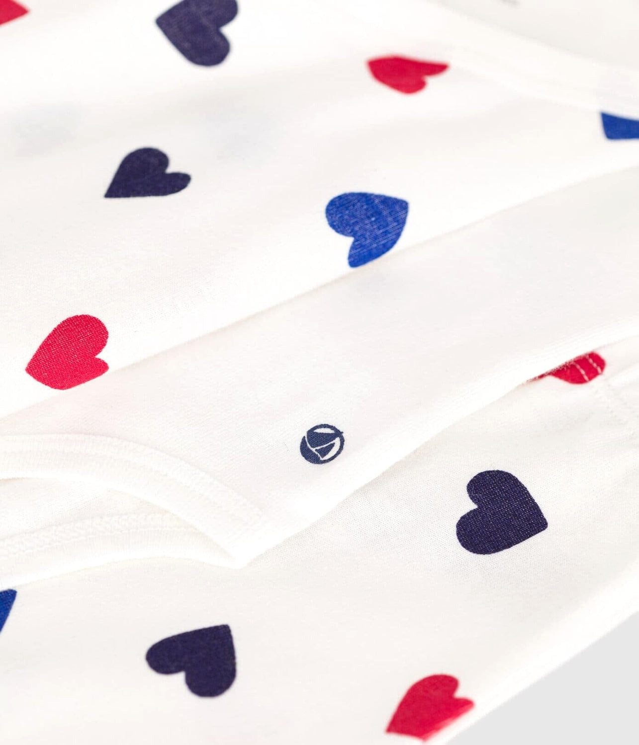 Petit Bateau Strampler Petit Bateau Kombination 3 Teile mit roten, blauen und schwarzen Herze