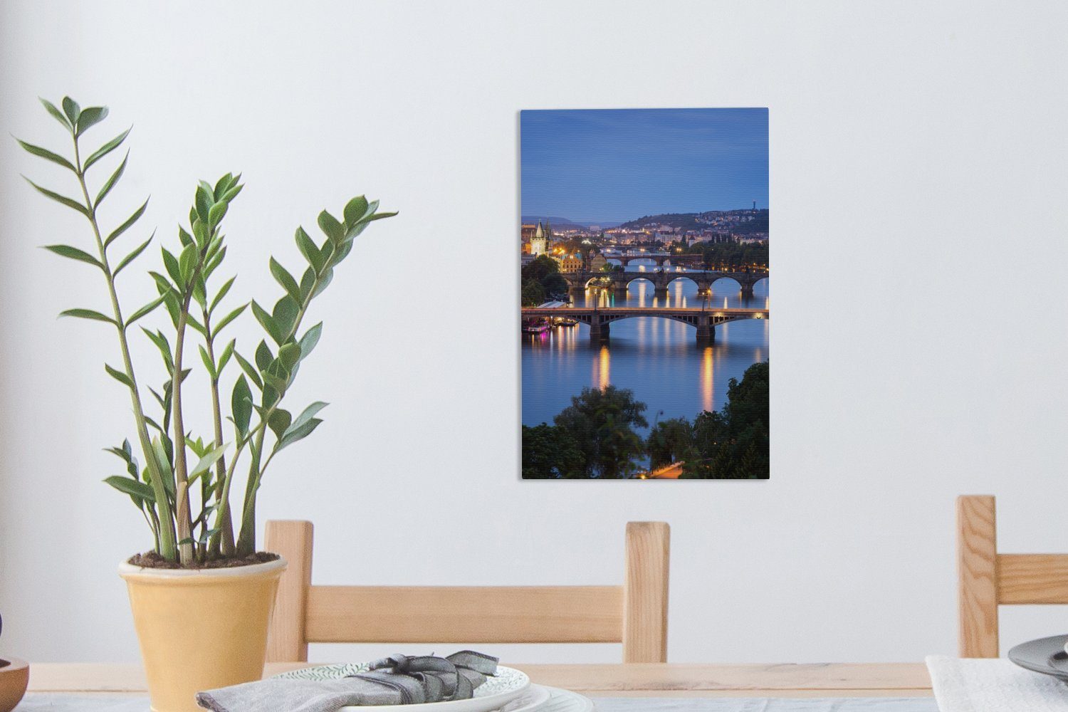 inkl. Gemälde, Prag Brücke, Zackenaufhänger, 20x30 bespannt Leinwandbild (1 Wasser Leinwandbild - fertig St), cm - OneMillionCanvasses®