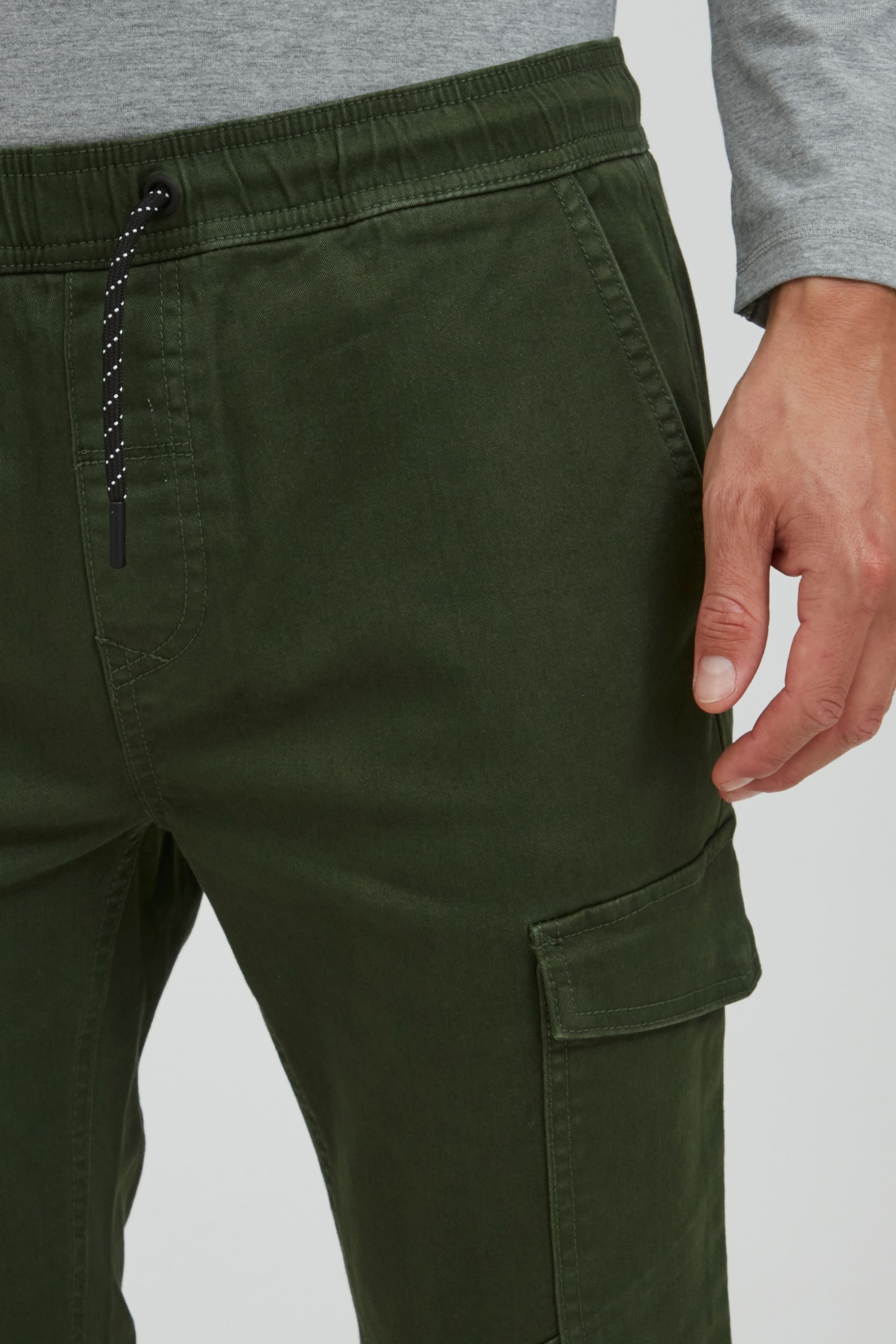 11 Project Cargohose PRGarik Sportive Cargohose mit elastischem Saum