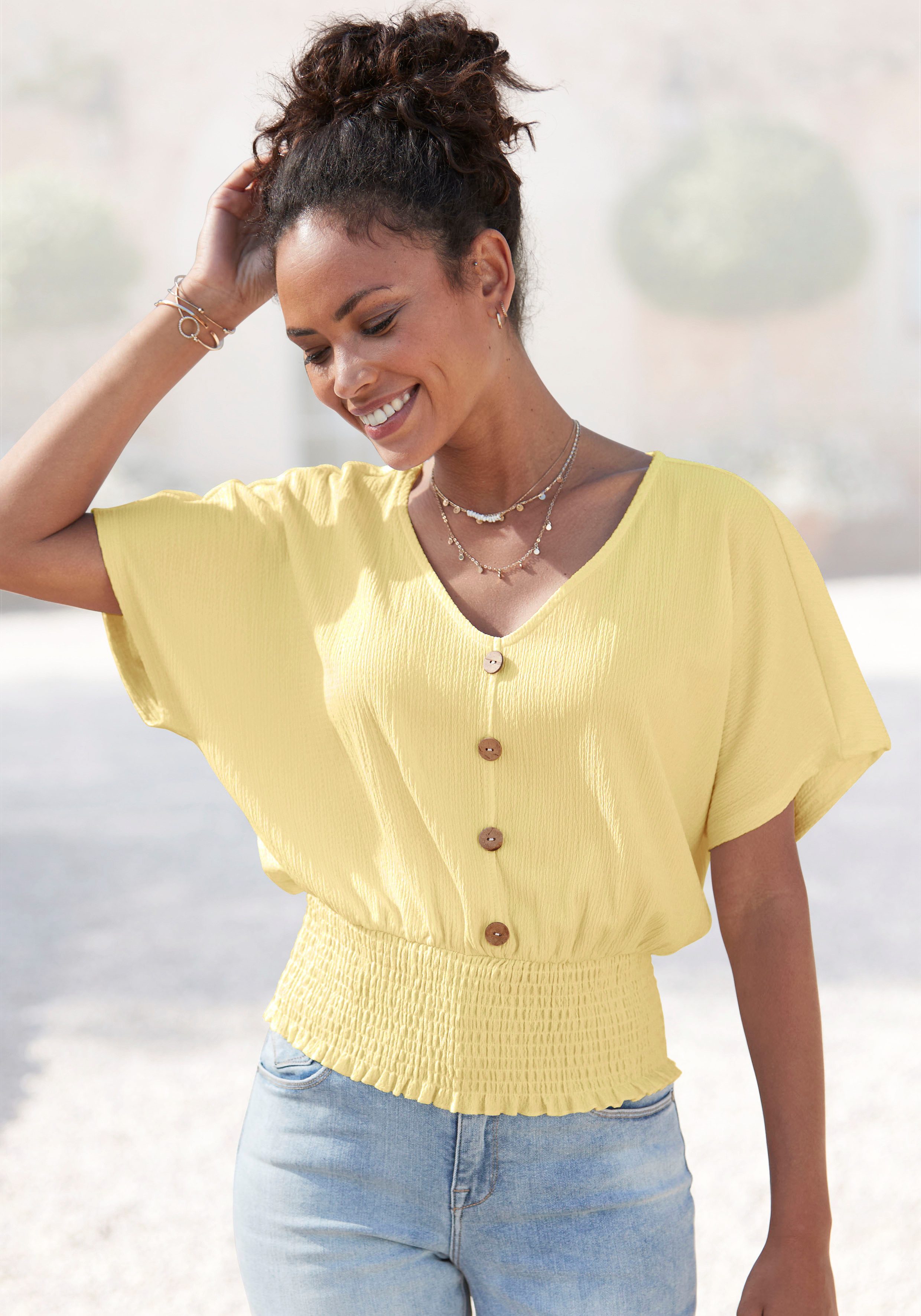 LASCANA V-Shirt mit breitem Smoksaum und Kopfleiste, Blusenshirt, sommerlich