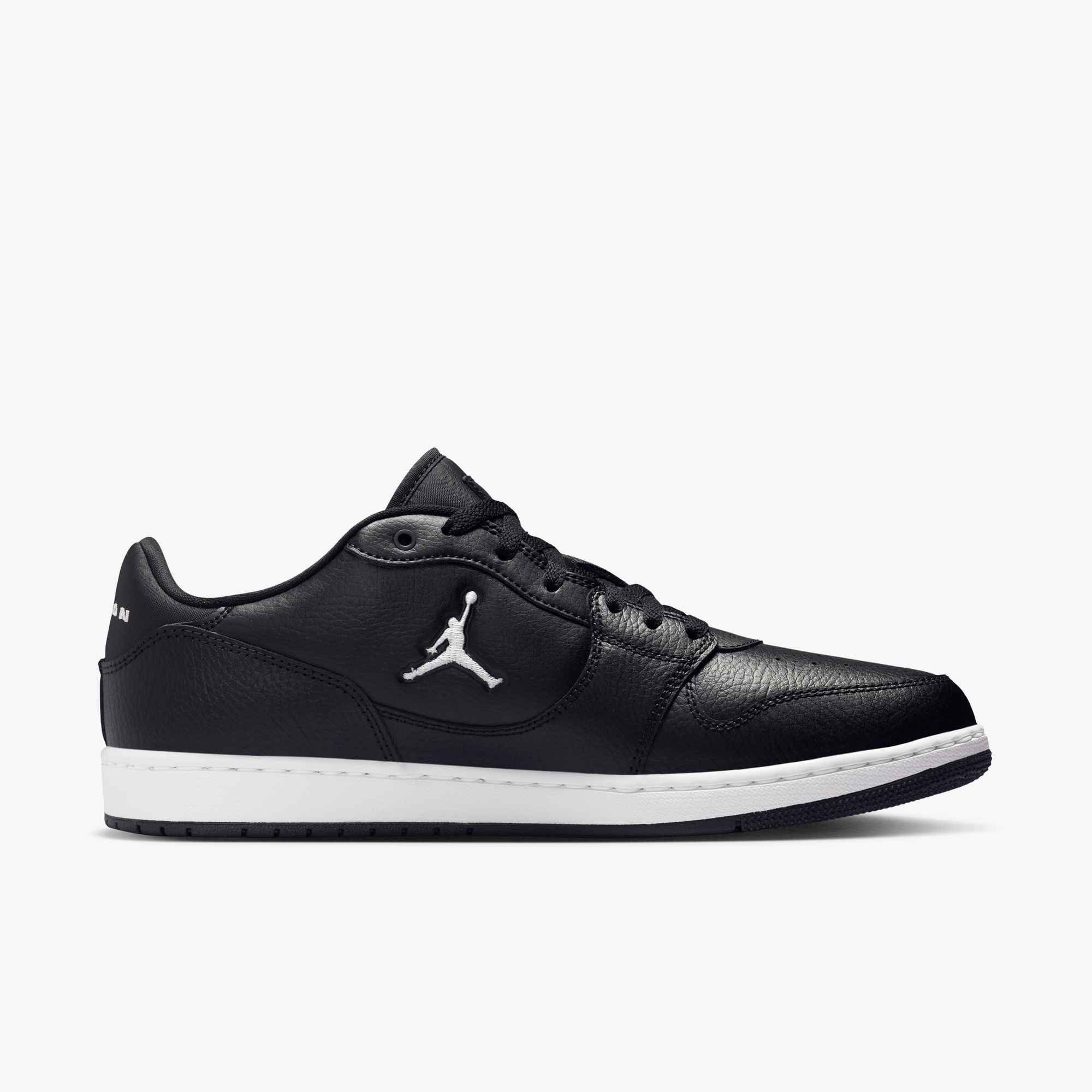 Jordan Jordan Court Connect Low Sneaker inspiriert vom Look des Air Jordan 1