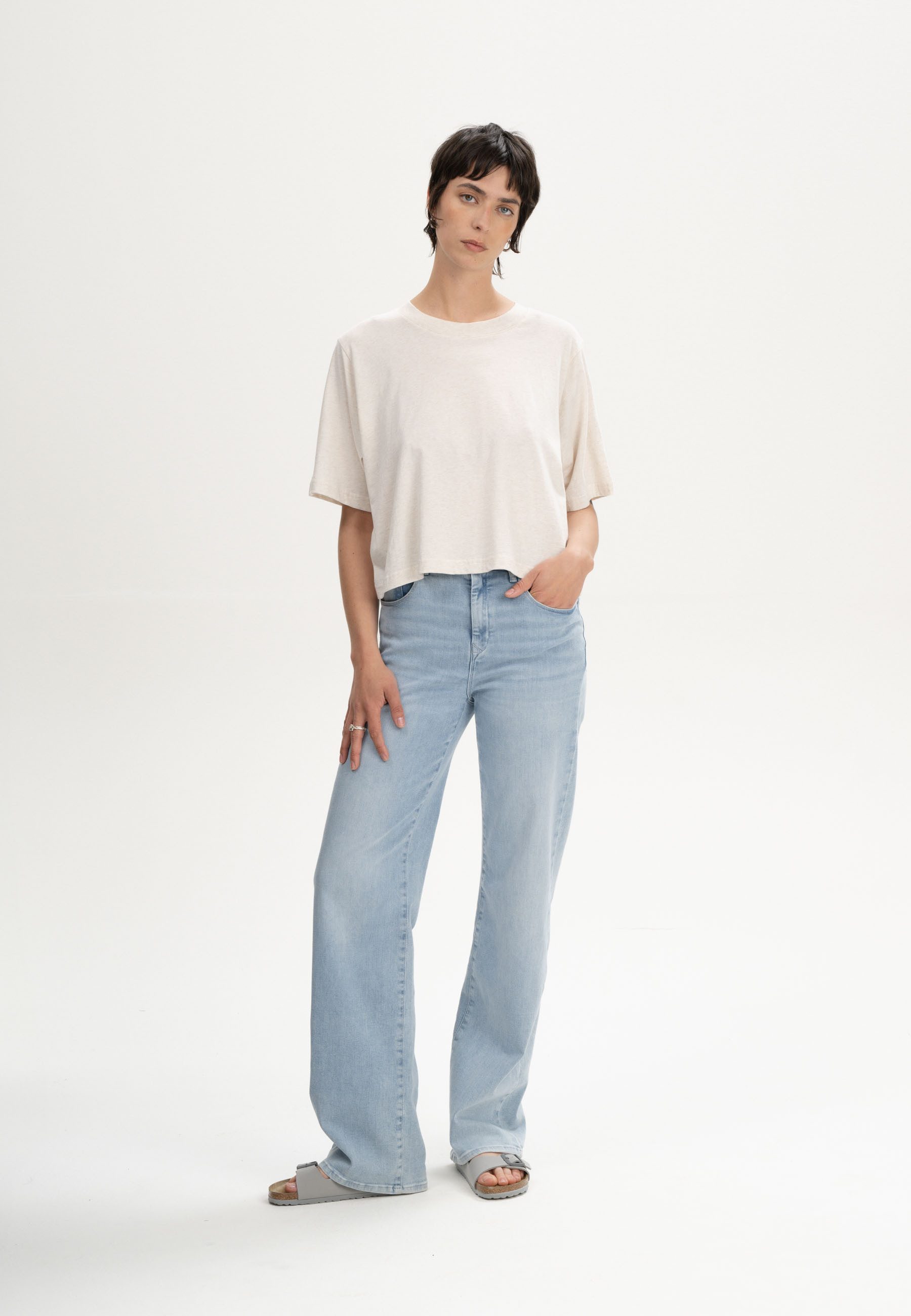 MELA Kurzarmshirt Cropped T-Shirt Style DESNA Fein gerippter Kragen