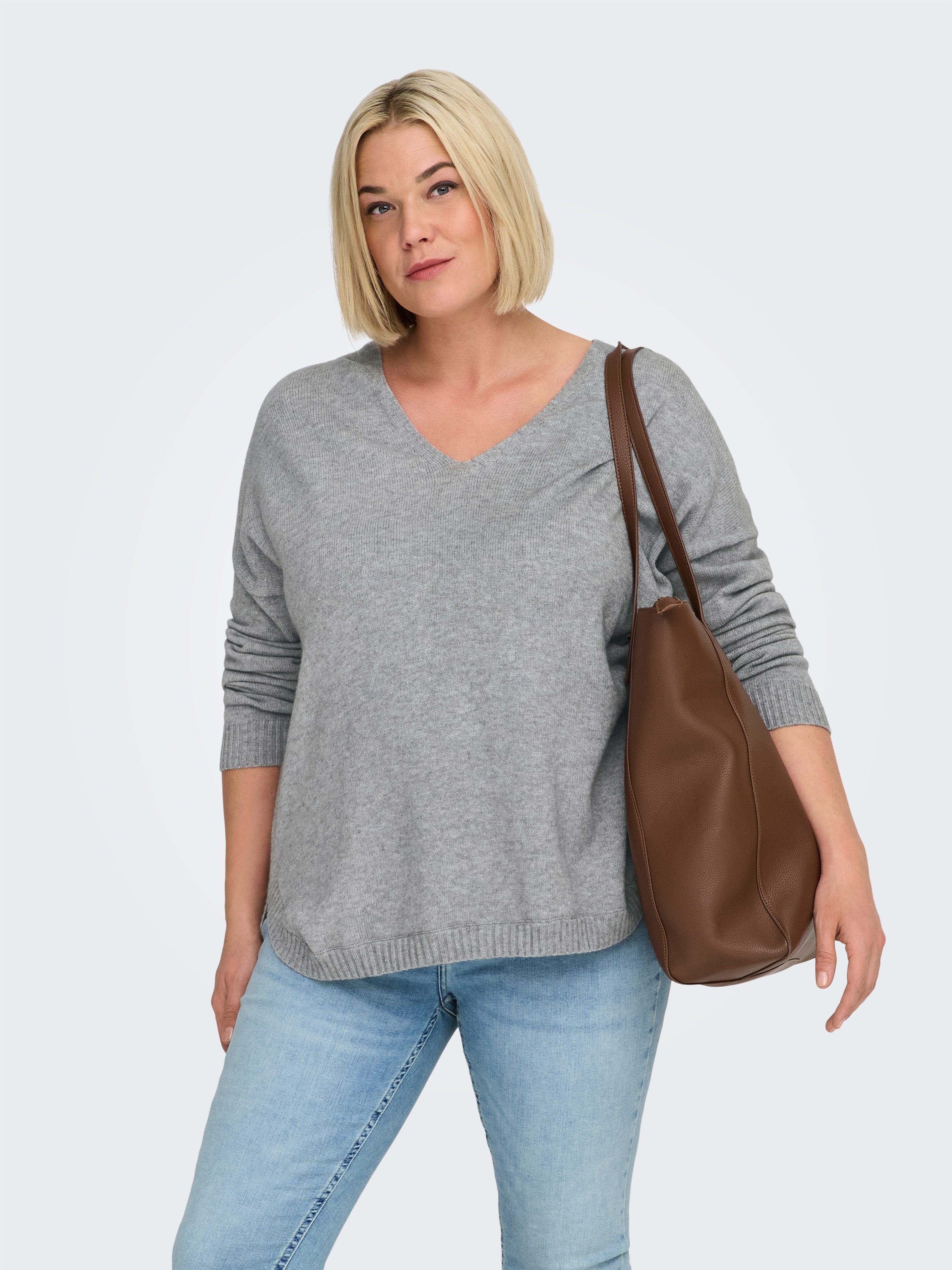 ONLY CARMAKOMA V-Ausschnitt-Pullover CARMARGARETA LS PULLOVER KNT NOOS Viskosemischung, regular fit