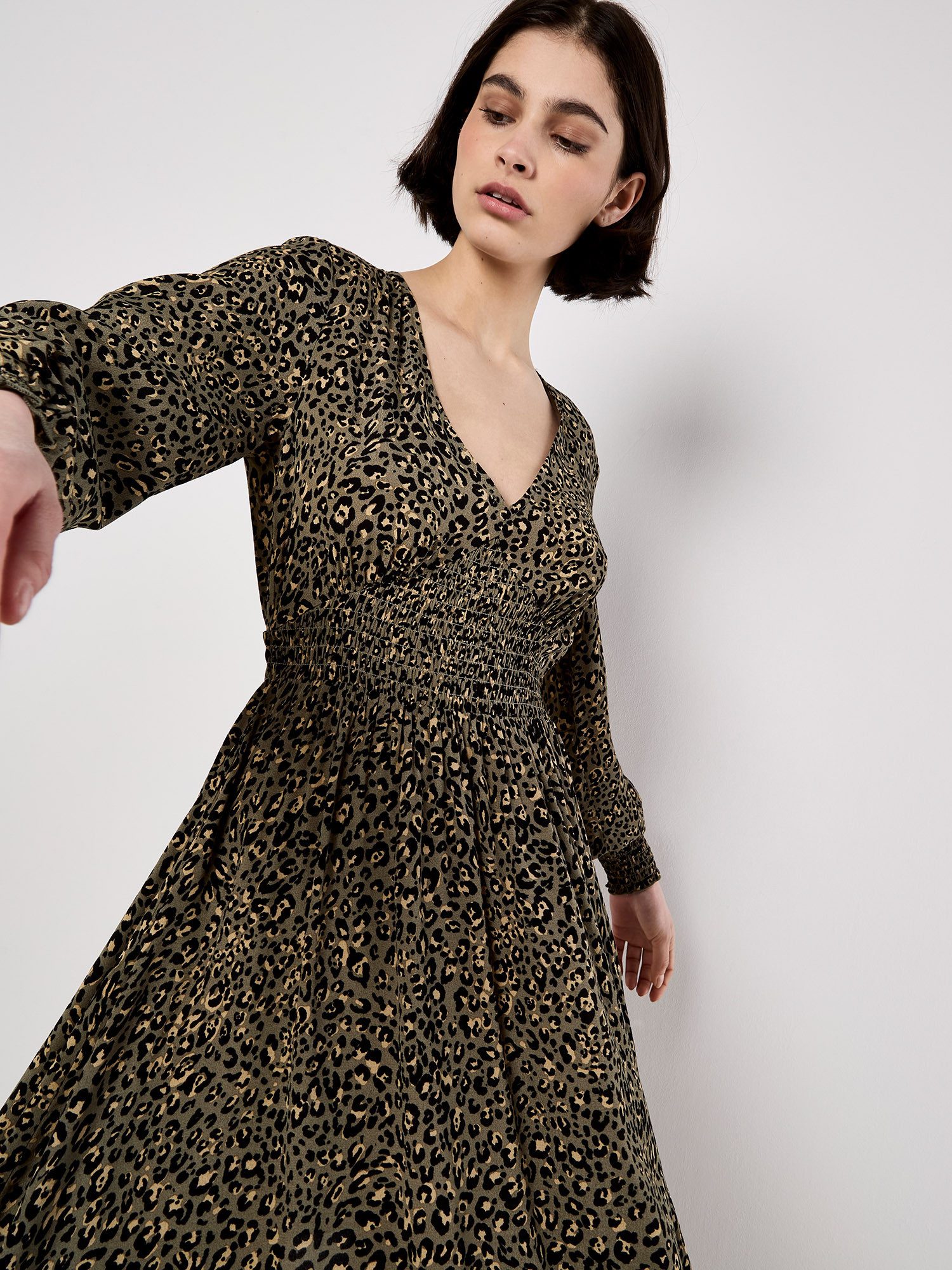 Apricot Minikleid gemustertes Kleid, mit Smokdetails günstig online kaufen