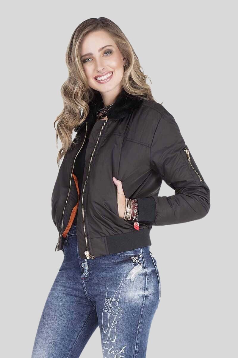 Cipo & Baxx Bomberjacke Jacke mit modischen Kunstfellkragen