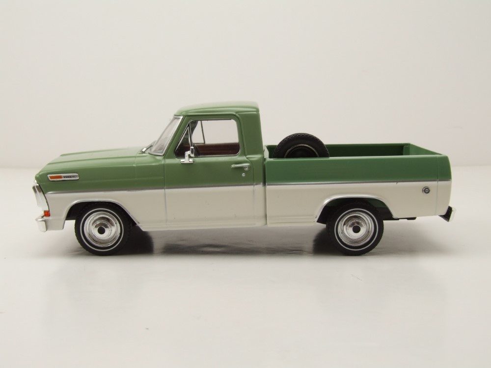 Whitebox Modellauto Ford F-100 Pick Up 1970 grün weiß, Maßstab 1:24