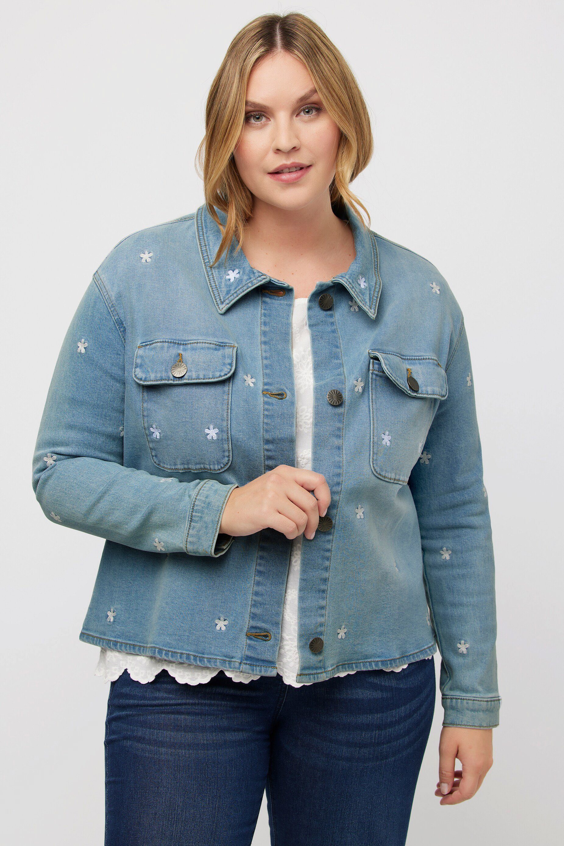 Oversized Ulla Popken Jeansjacke Kurzjacke Hemdkragen Blütenstickerei