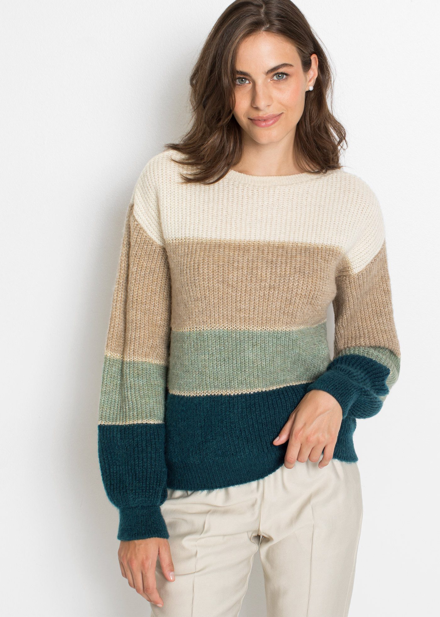 bonprix Strickpullover weicher Strick mit metallisierten Fasern, U-Bootausschnitt, bequem. € 27,99