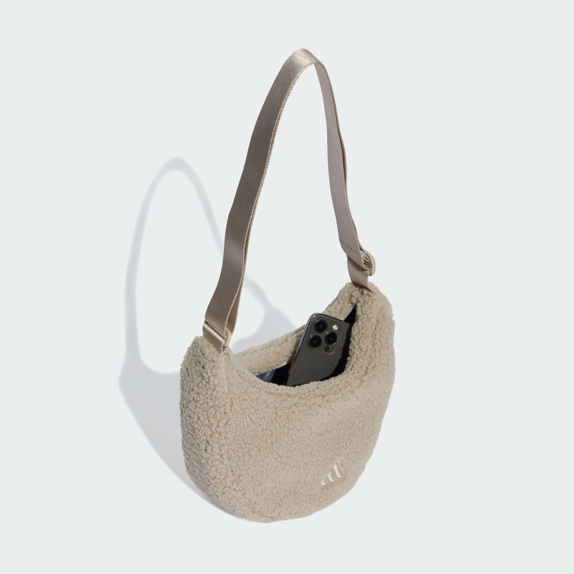 adidas Sportswear Schultertasche KLASSISCHE WINTERFESTE SCHULTERTASCHE günstig online kaufen