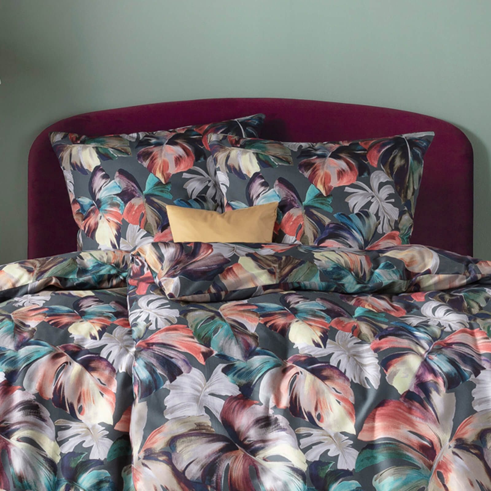 Estella Bettwäsche Amy 4832 532 Salbei, Satin, 2 teilig, Monstera, Tropen