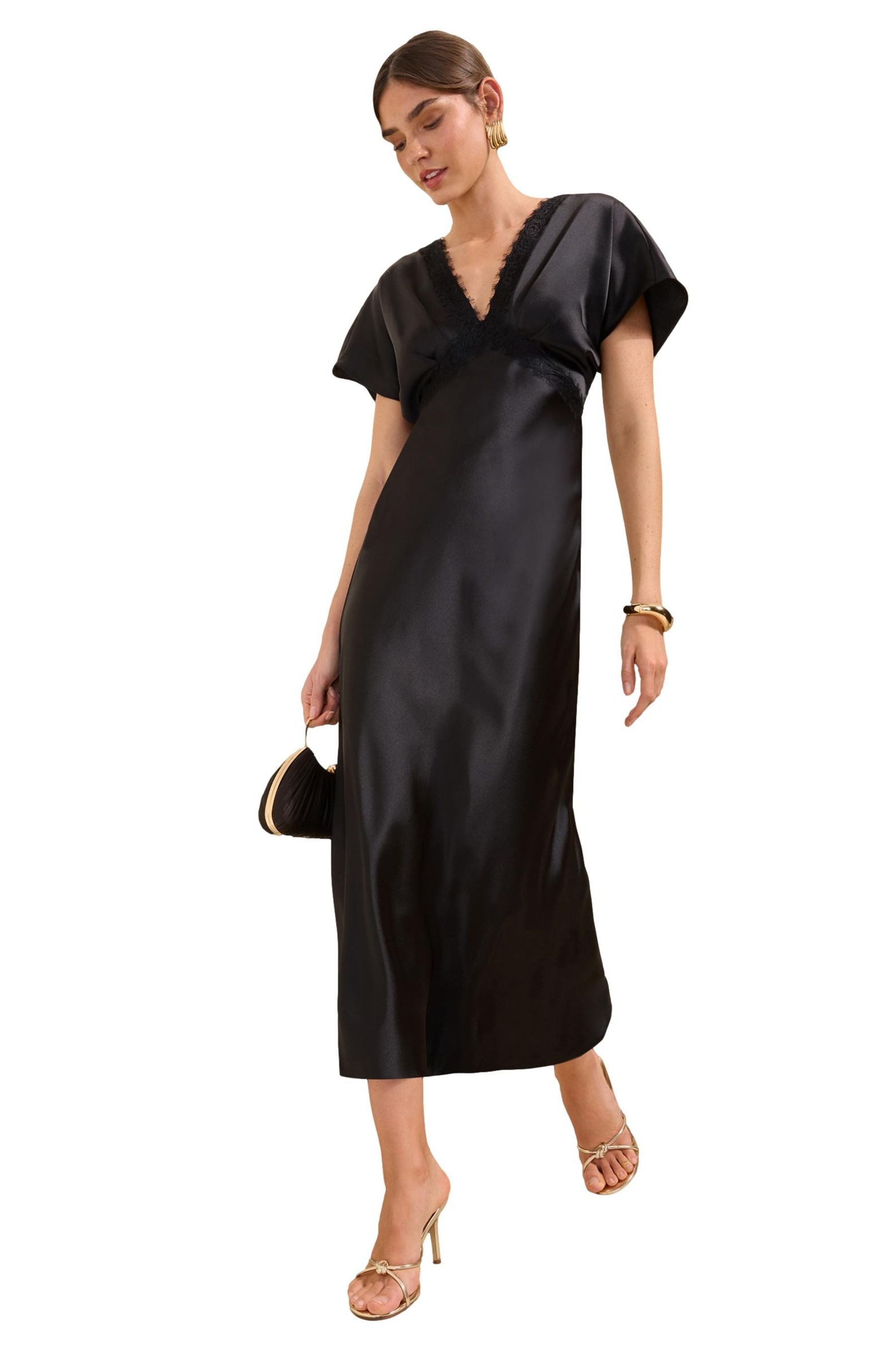 Friends Like These Midikleid Friends Like These Satin-Midikleid mit Spitze (1-tlg)