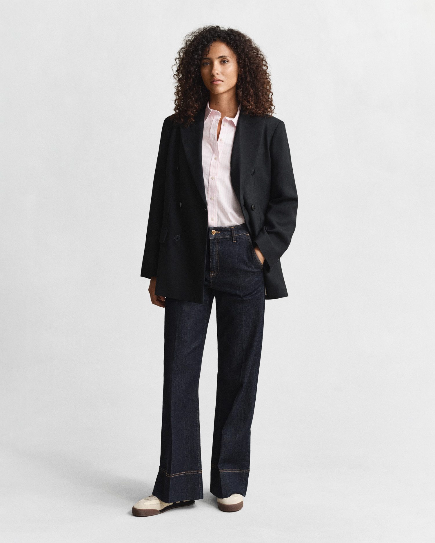 Gant Hemdbluse REG POPLIN STRIPED SHIRT mit einer kleinen Logostickerei auf der Brust