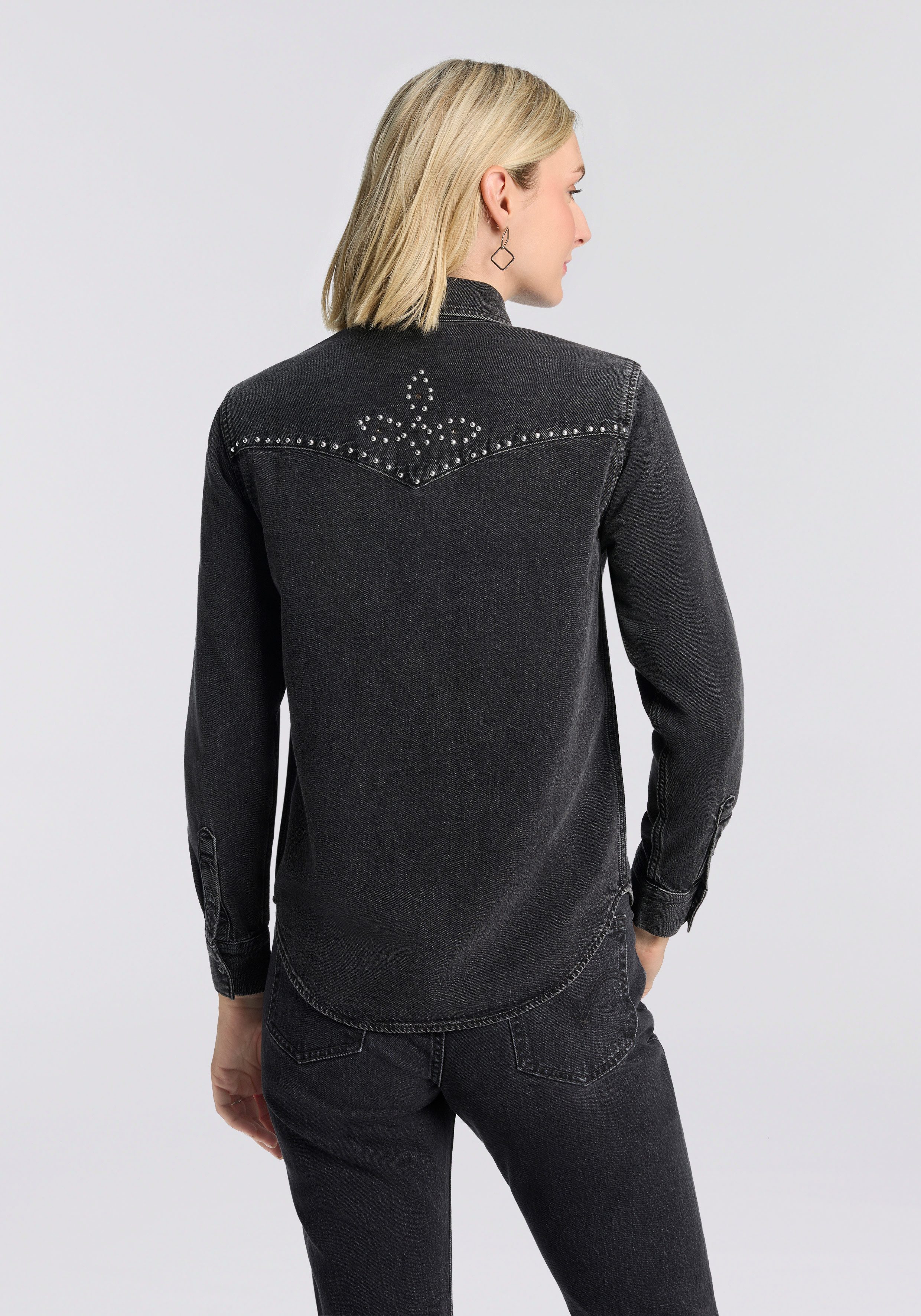 Levi's® Jeansbluse ESSENTIAL WESTERN mit Brusttaschen mit Druckknöpfen