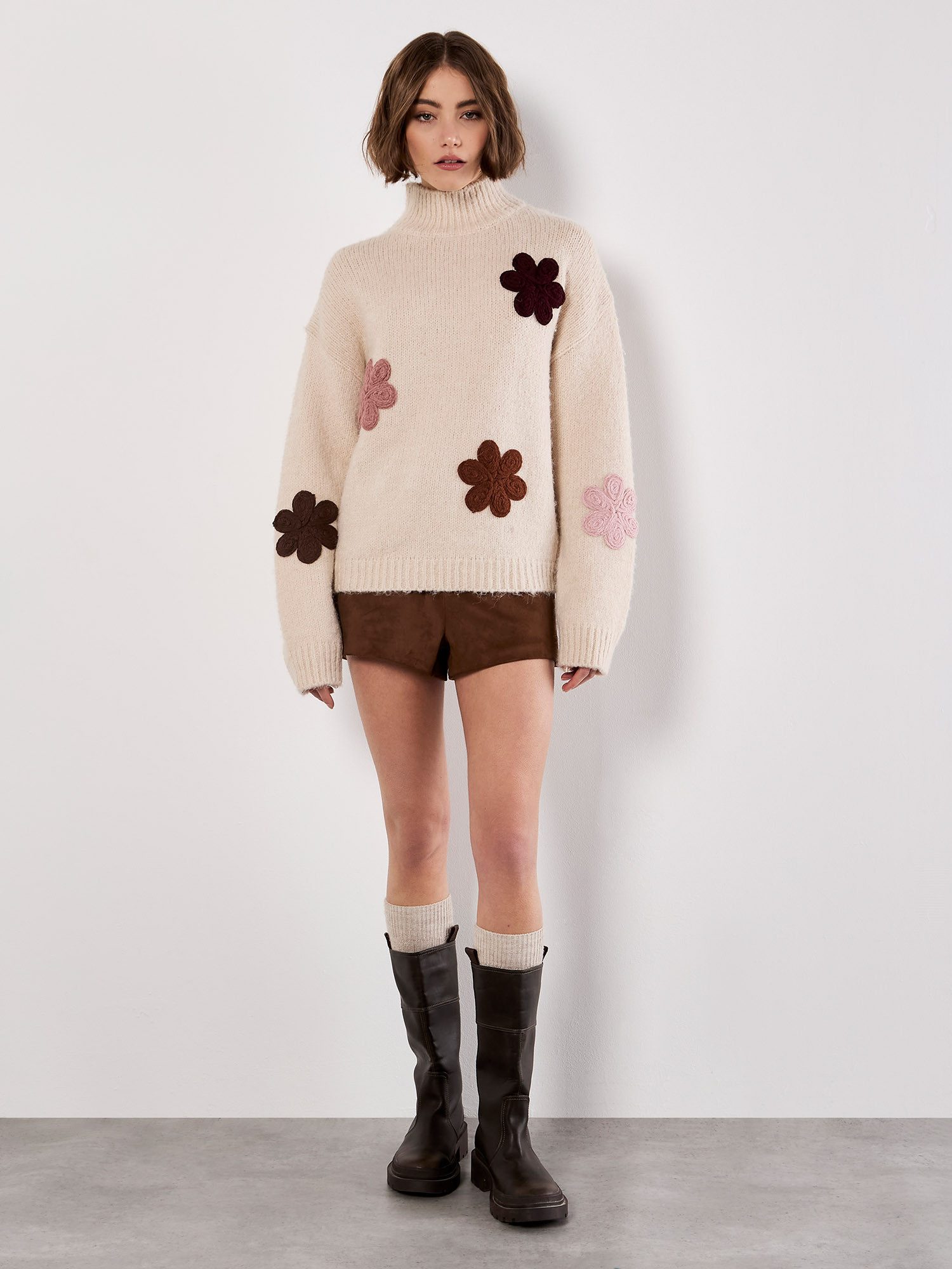 Apricot Rundhalspullover Strickpullover, mit großen Blüten günstig online kaufen