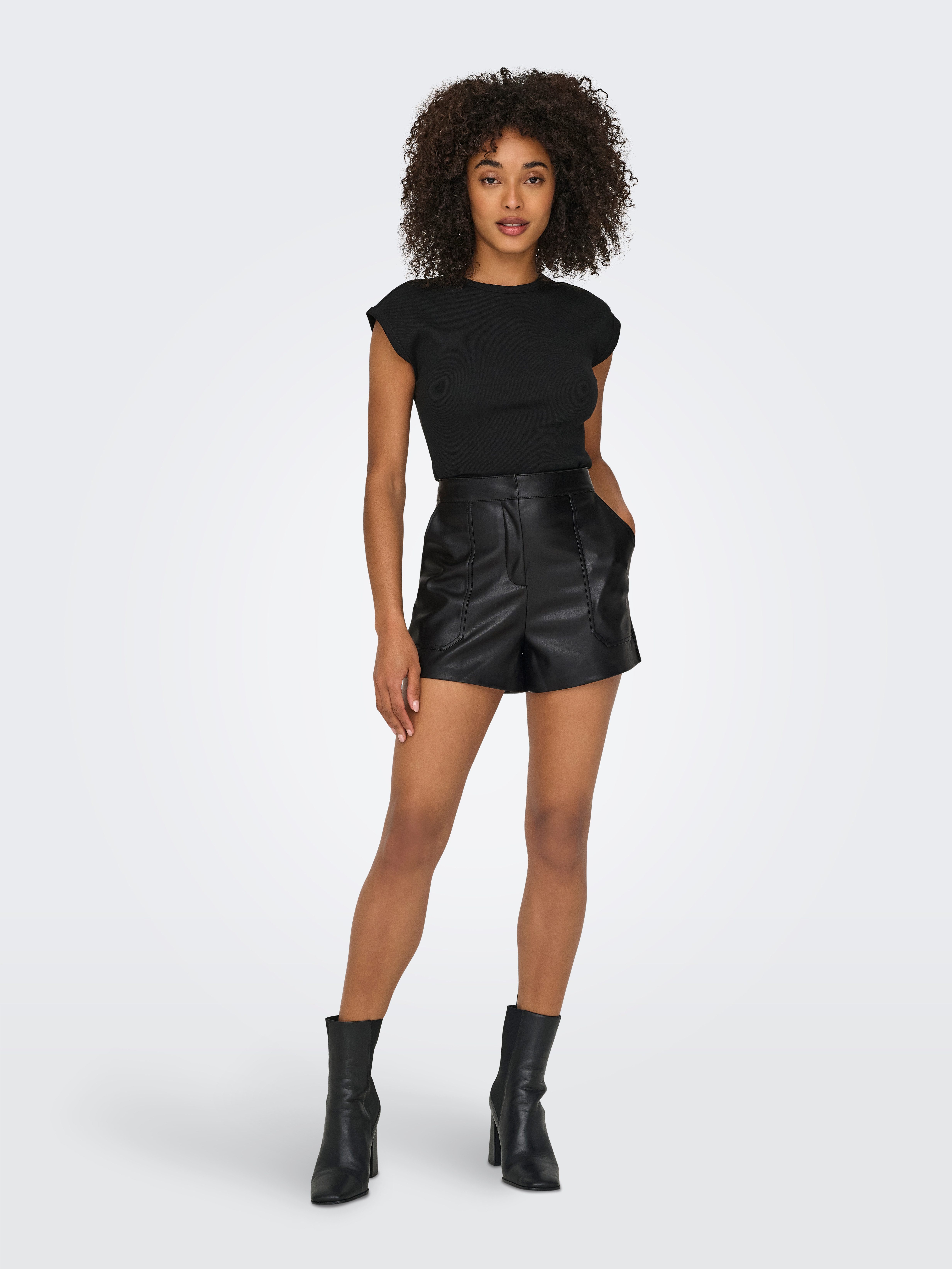 ONLY Lederimitathose ONLTRICIA FAUX LEATHER SHORTS OTW NOOS