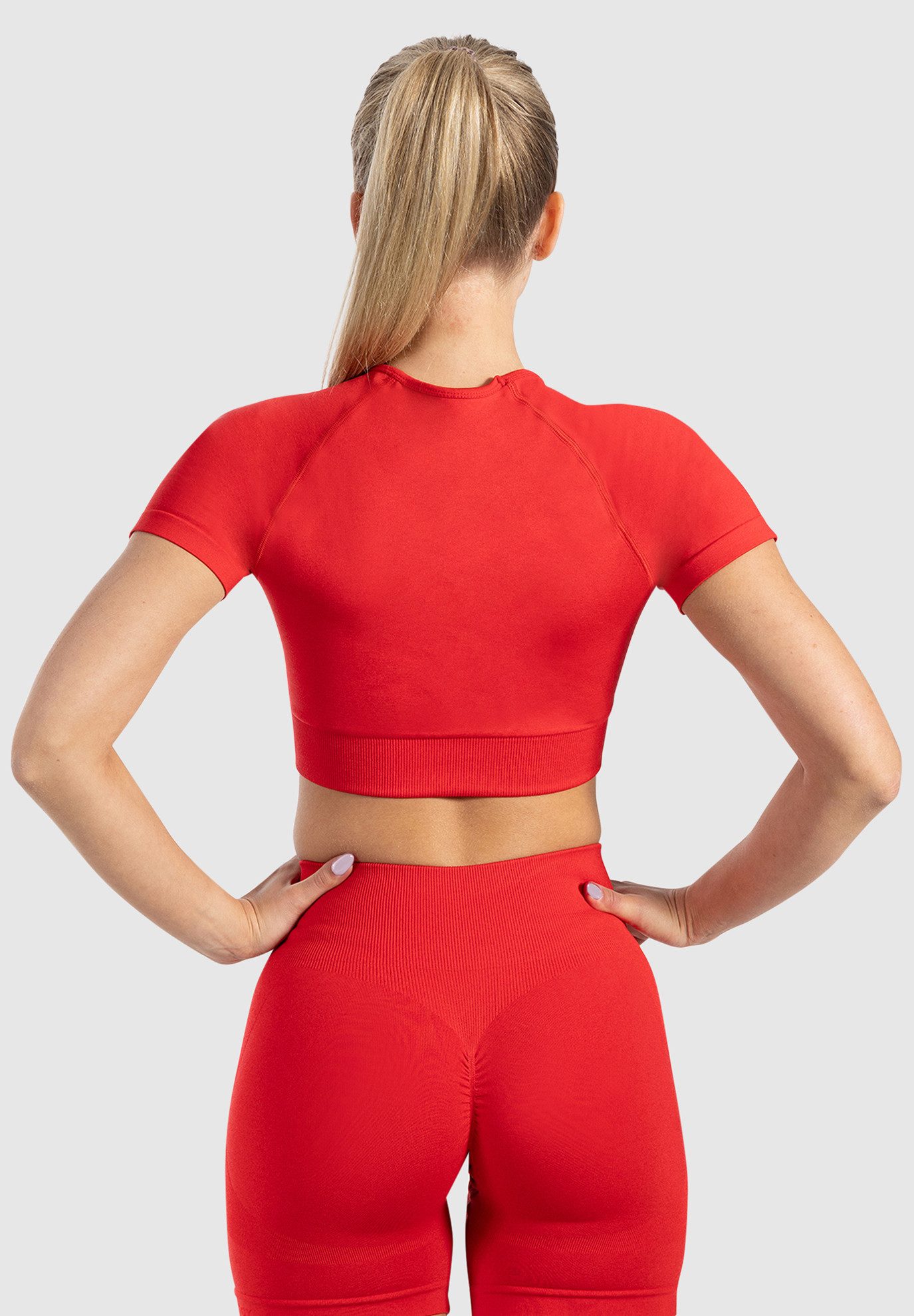 Smilodox T-Shirt Elna, Crop Top mit Rundhalsausschnitt, kurzen Ärmeln & Rip günstig online kaufen