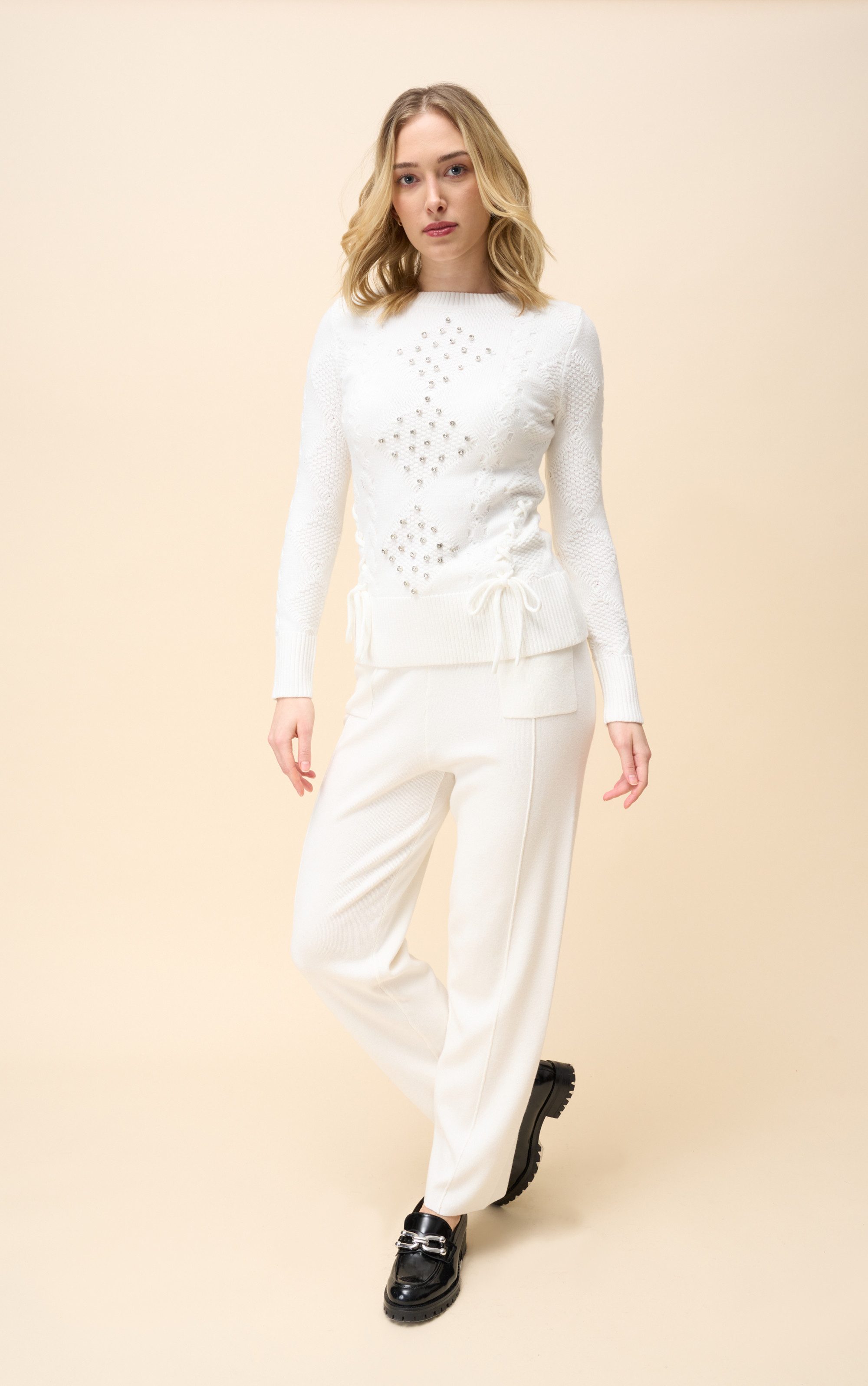 Passioni Strickpullover mit Kristallverzierung und Schnüren günstig online kaufen