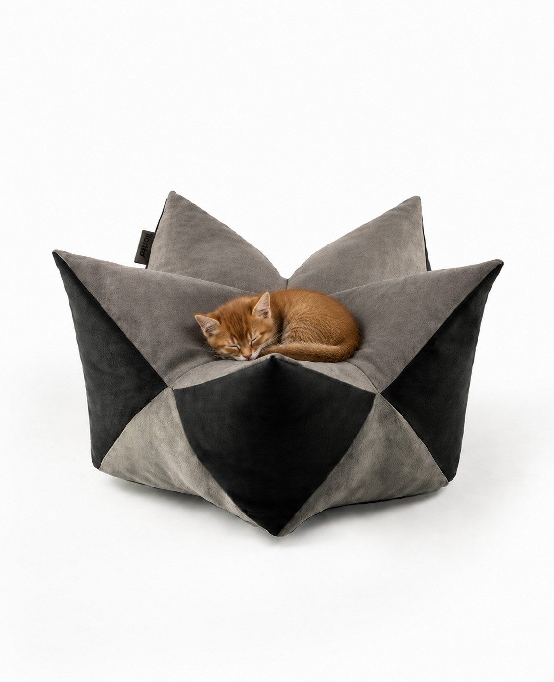 lionto Tierkissen für Katzen, in Sternenform, atmungsaktiv, 60x35cm, grau/schwarz, Wildlederimitat, hochwertiges Kronenkissen, waschbar & formstabil