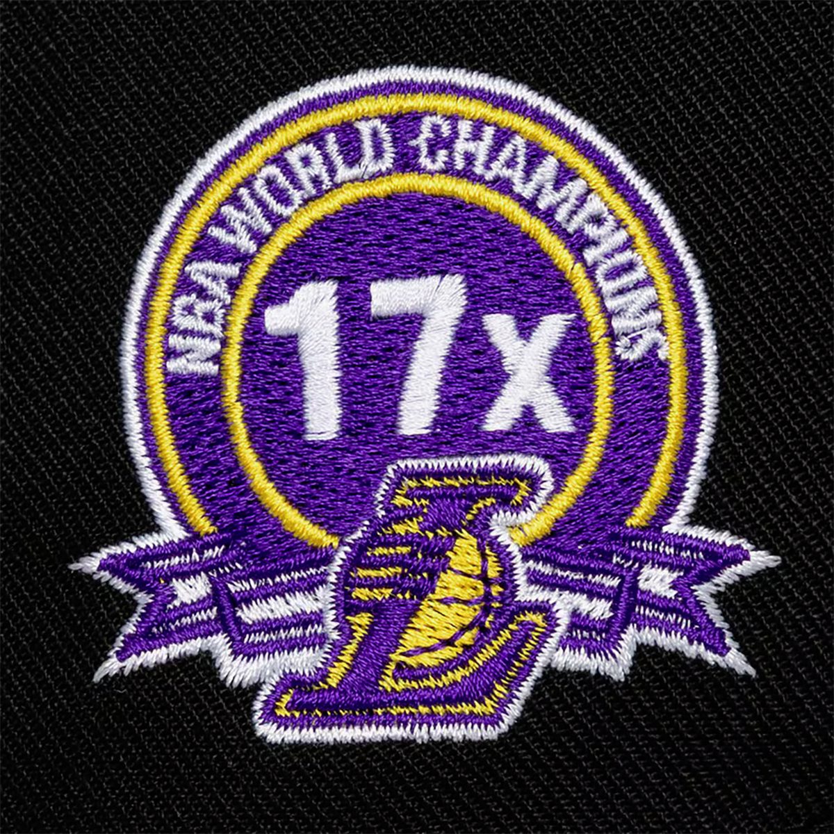 Mitchell & Ness Snapback Cap Los Angeles Lakers (kein Set) leicht gebogene Schirm