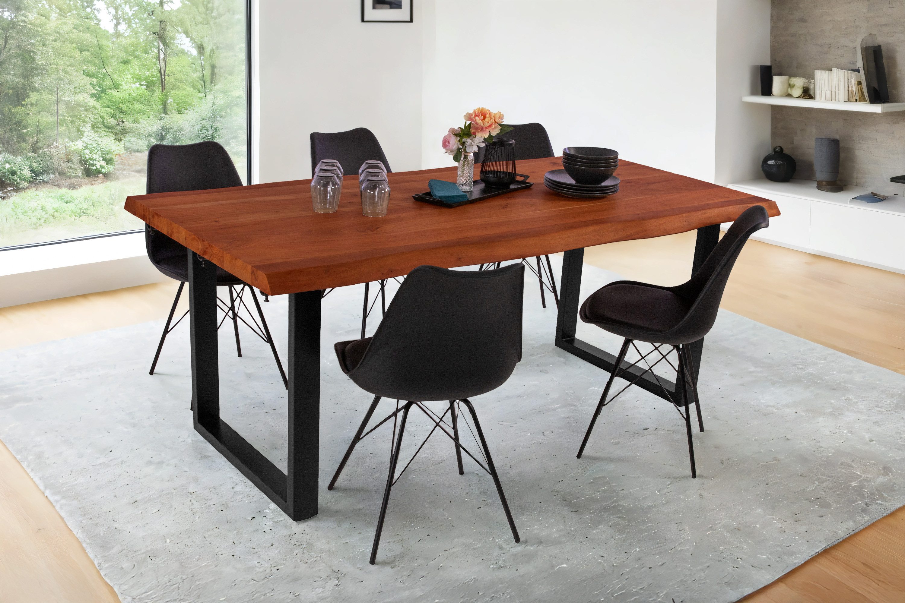 SAM® Essgruppe Henrik, Baumkante, massives Akazienholz, mit 2 Ansteckplatten und Stühlen
