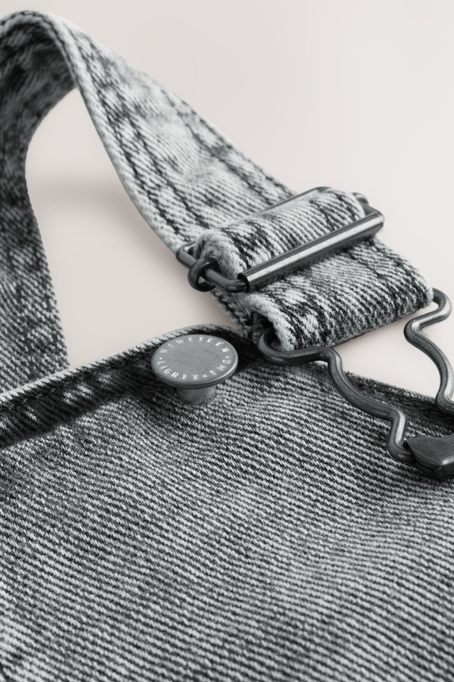 Next Jeanslatzhose Denim-Latzhose (1-tlg)