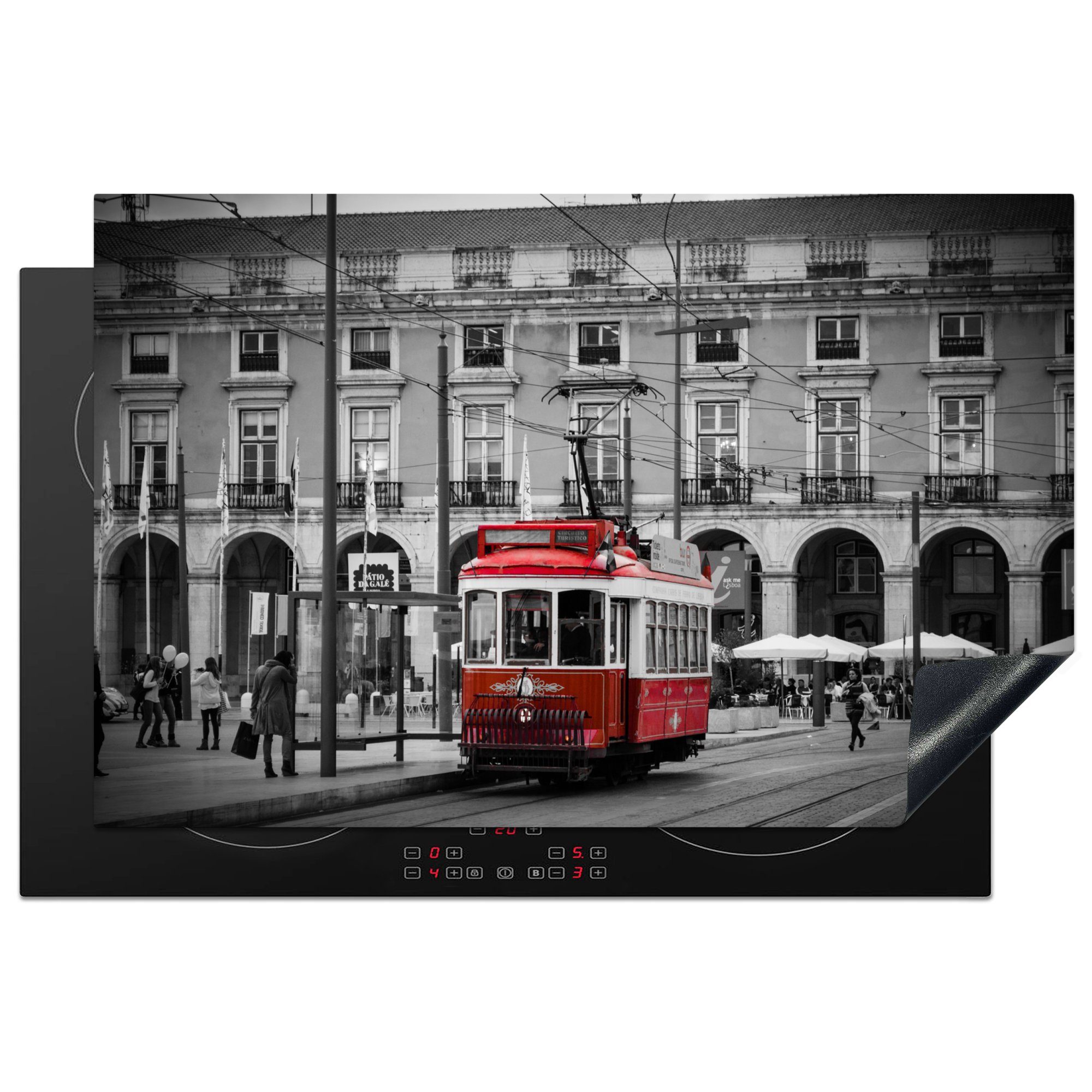 MuchoWow Herdblende-/Abdeckplatte Schwarz-Weiß-Foto mit einer roten Straßenbahn, Vinyl, (1 tlg), 81x52 cm, Induktionskochfeld Schutz für die küche, Ceranfeldabdeckung