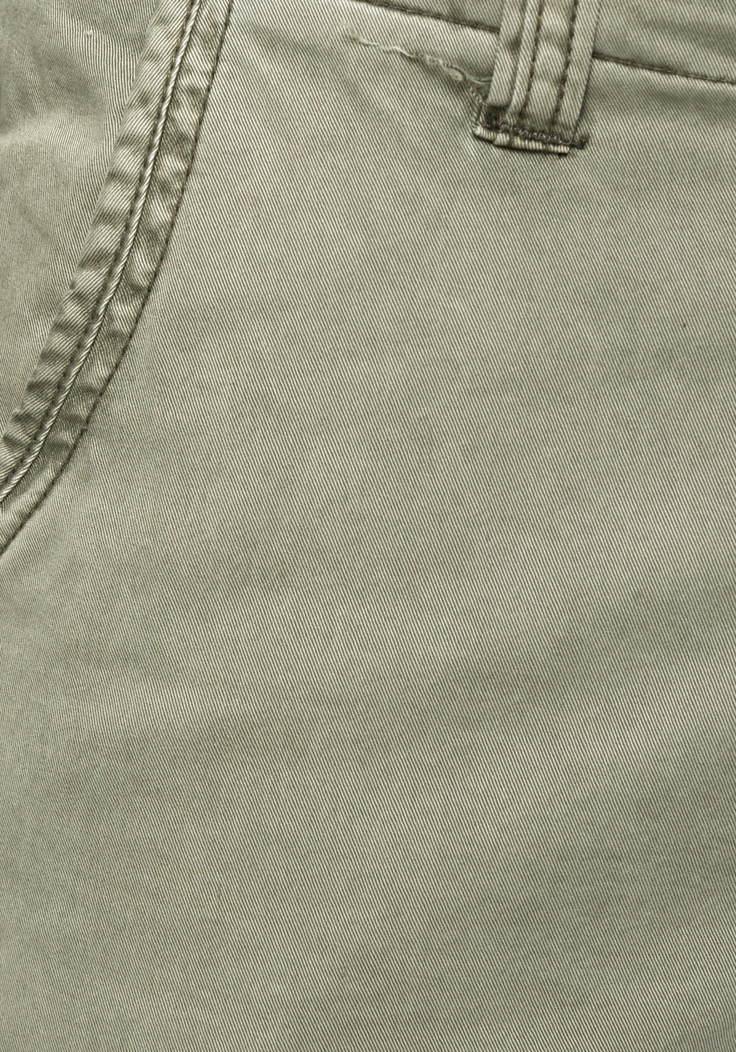 Alpha Industries Cargohose Jet Pant mit seitlichen Cargotaschen und Kordelzug am Beinabschluss