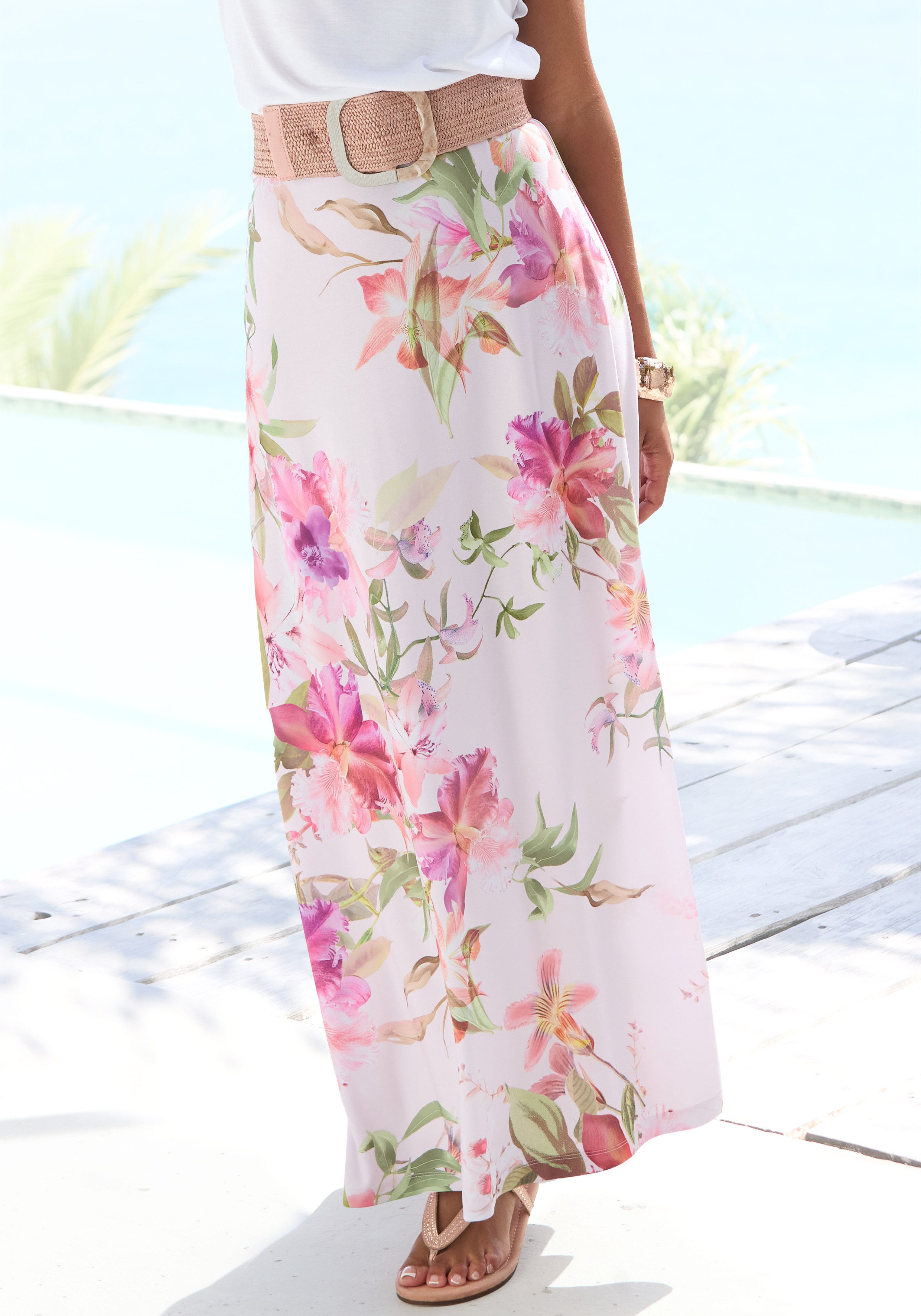 LASCANA Maxirock mit Blumendruck aus glatter, bügelfreier Ware langer Jerseyrock mit Blumenmuster, eleganter Sommerrock, A-Linie