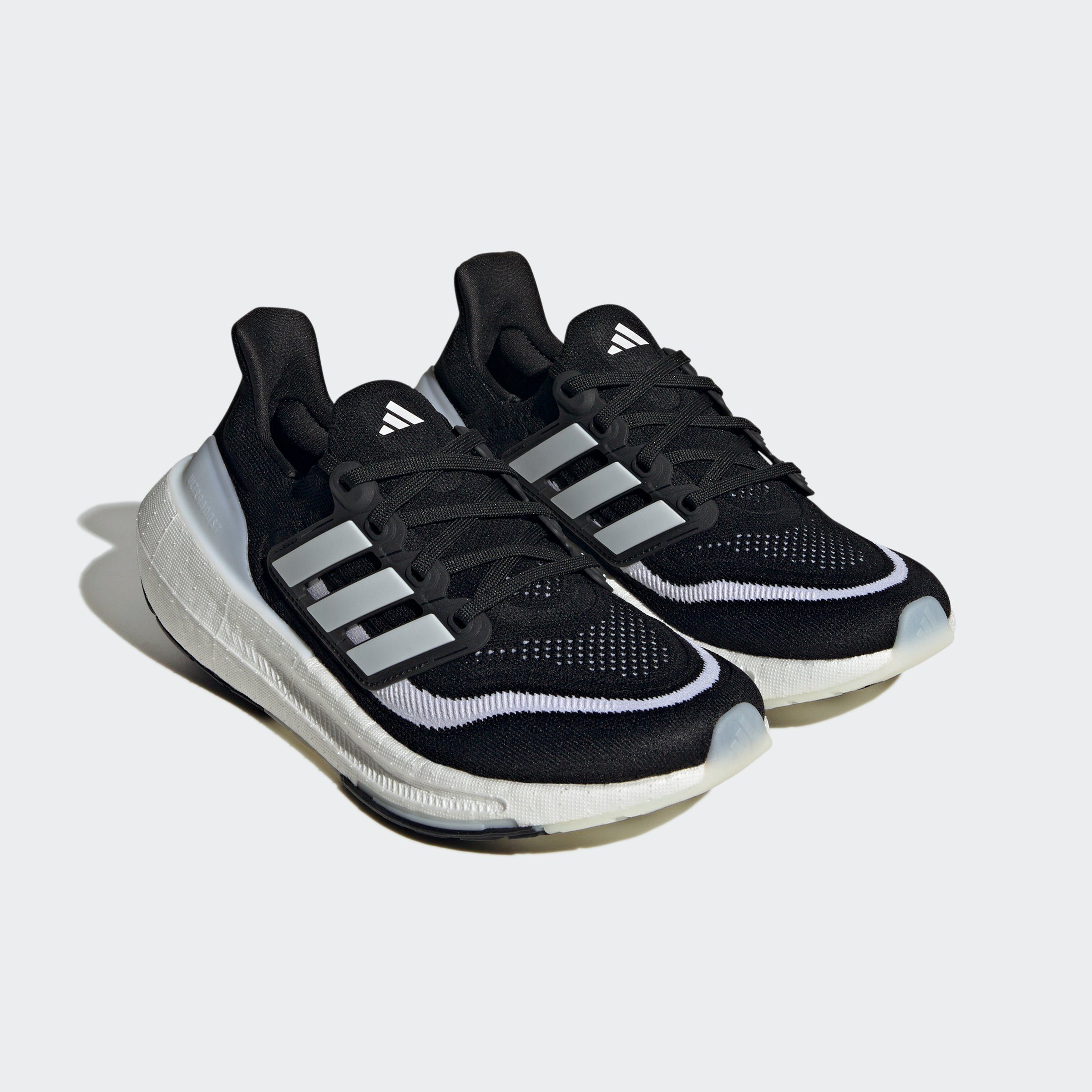 adidas Performance ULTRABOOST LIGHT Laufschuh schwarz-weiß-blau