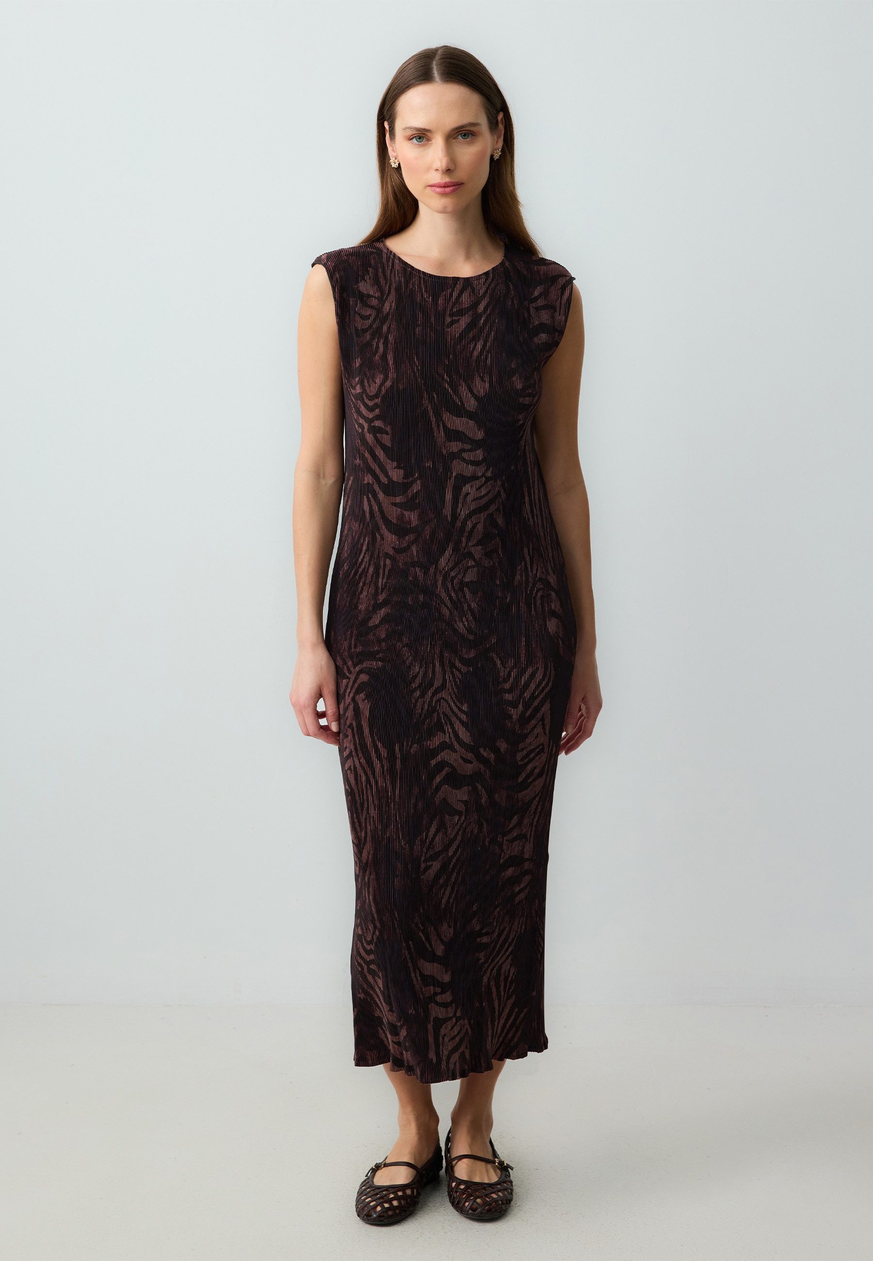 Minikleid Gewebtes Kleid İn Bitterbraun