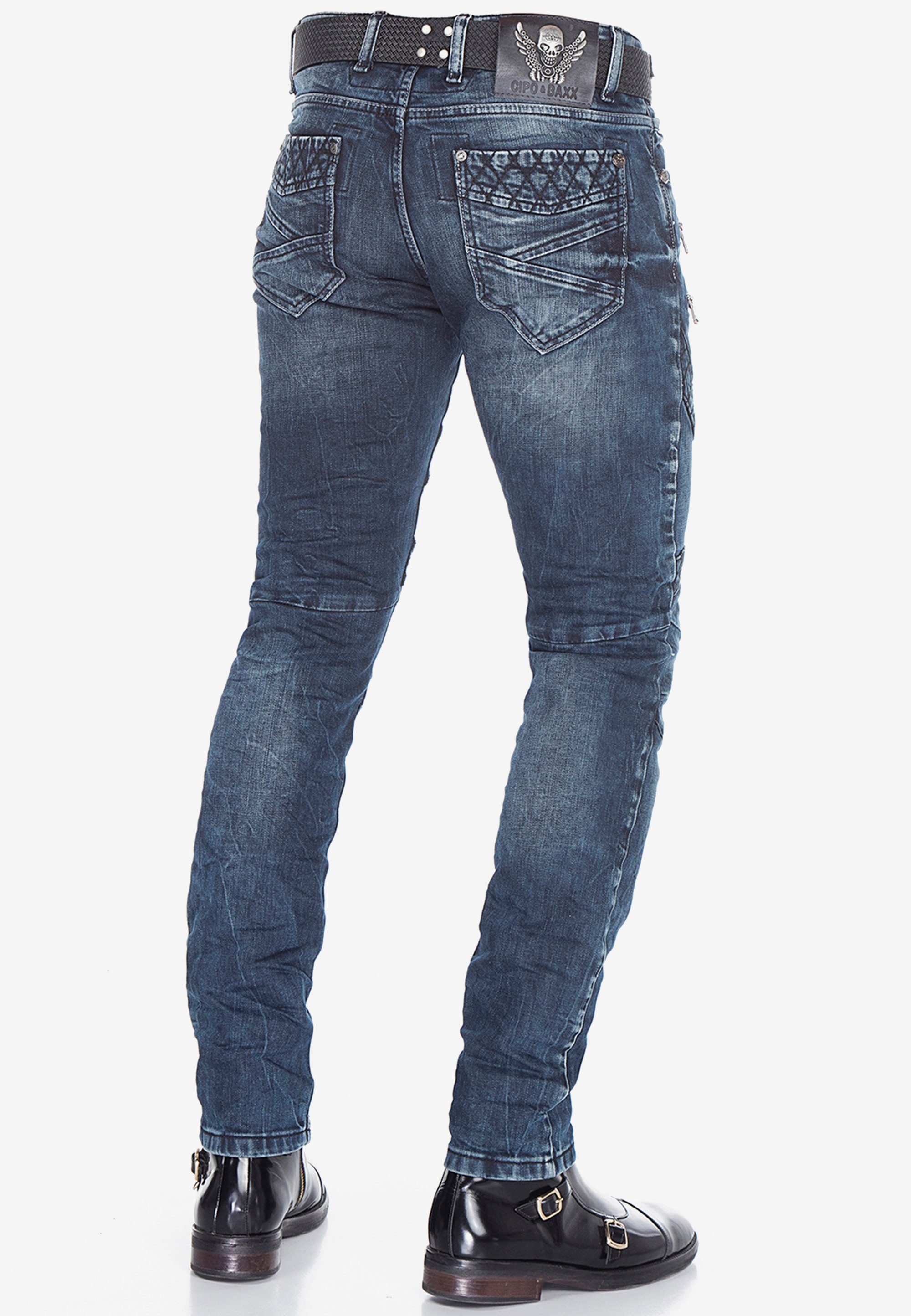 im modischen Straight & Slim-fit-Jeans Fit Cipo in Baxx Bikerstil