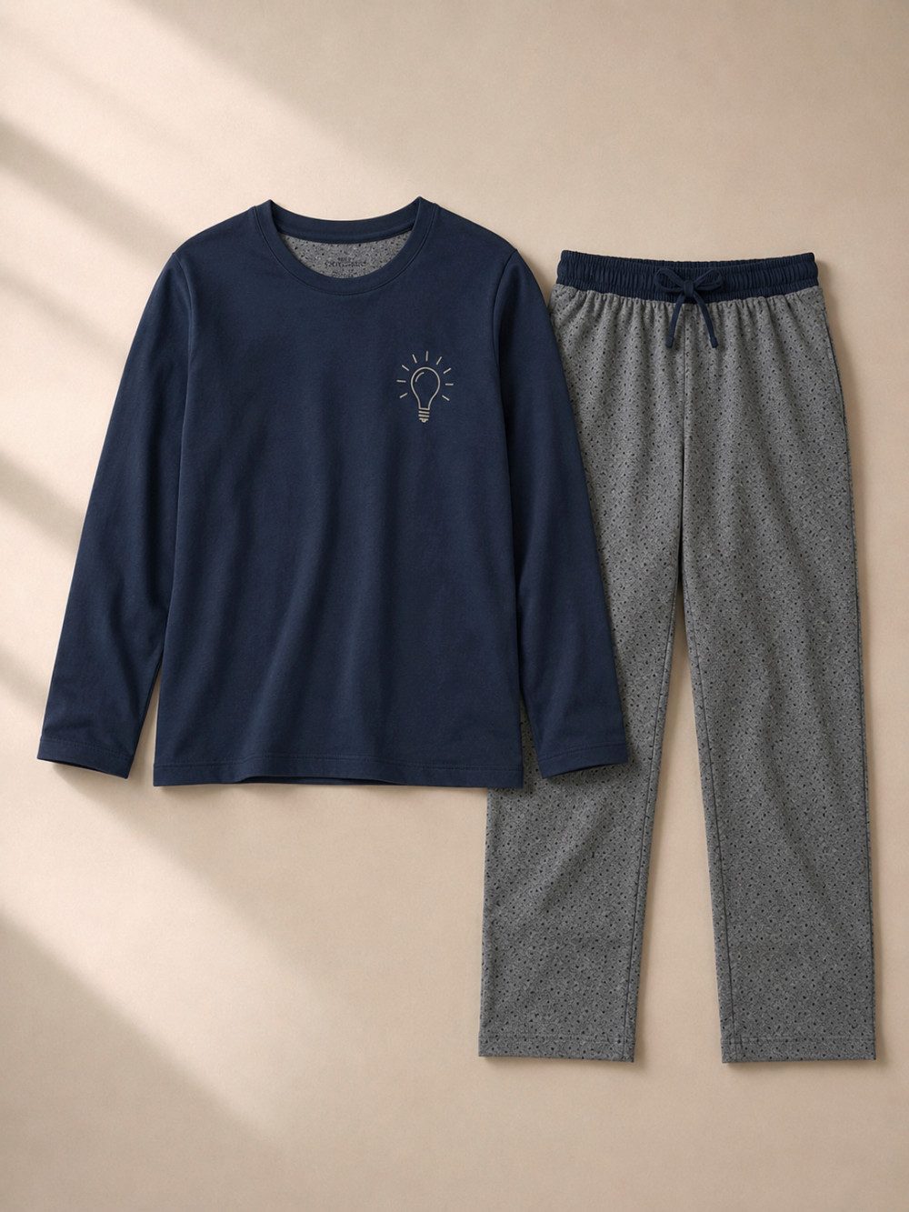 comazo Schlafanzug für Jungen mit Langarmshirt und Hose