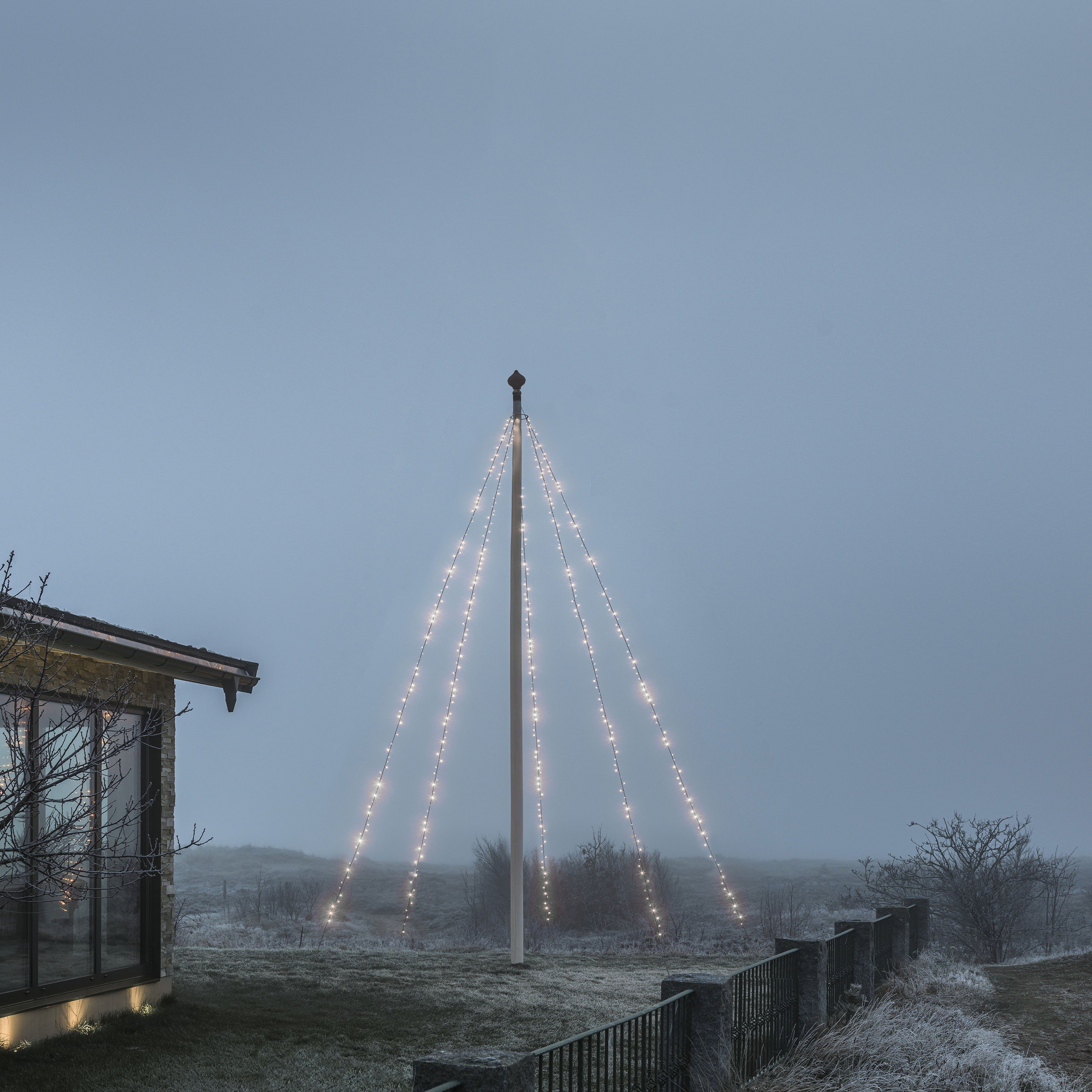KONSTSMIDE LED-Baummantel Christbaumschmuck, à LED Fahnenmastbeleuchtung mit Dioden gefrostete aussen, Ring, Weihnachtsdeko Stränge 5 500-flammig, 100