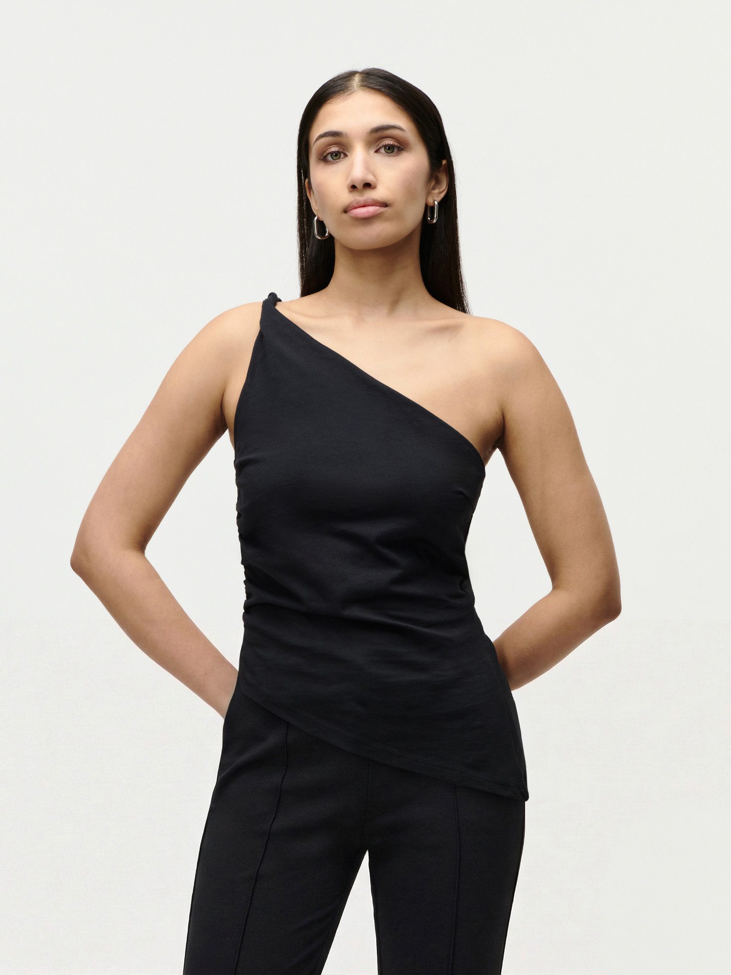 LeGer One-Shoulder-Top Darleen, LeGer by Lena Gercke Regular fit mit asymmetrischem Design
