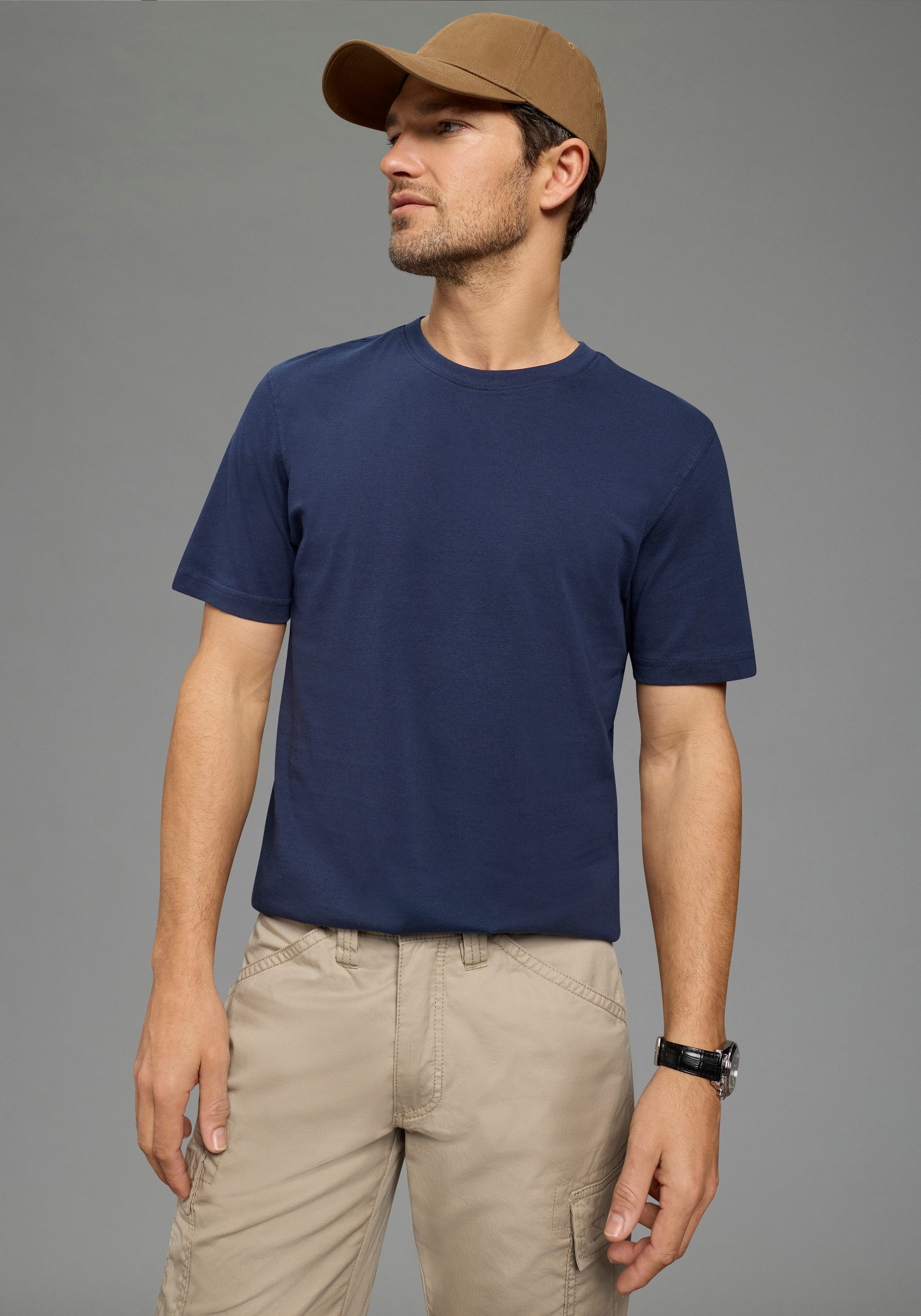 Man's World Rundhalsshirt (5er-Pack) Kurzarm, Regular Fit, unifarben, Rundhals, aus Baumwolle