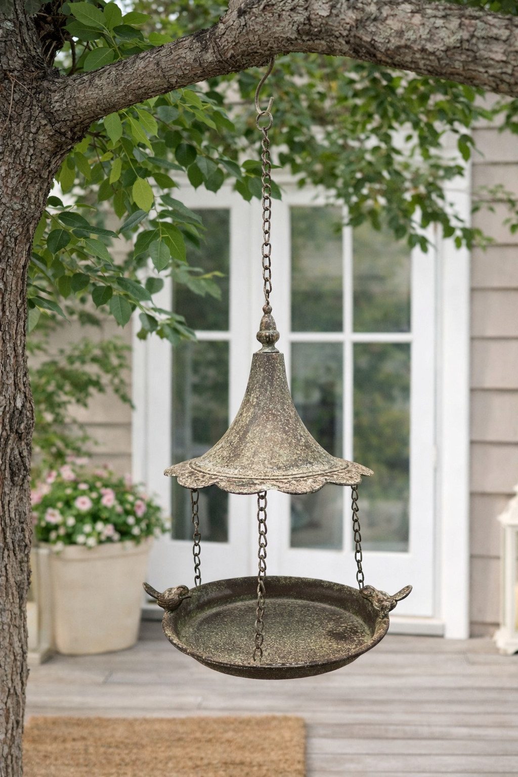 finehomegarden Futterhaus Vogeltränke Vogelbad hängend Metall 29x24cm H39cm Futterstelle, Deko Futterstation Futterschale Garten / Paket