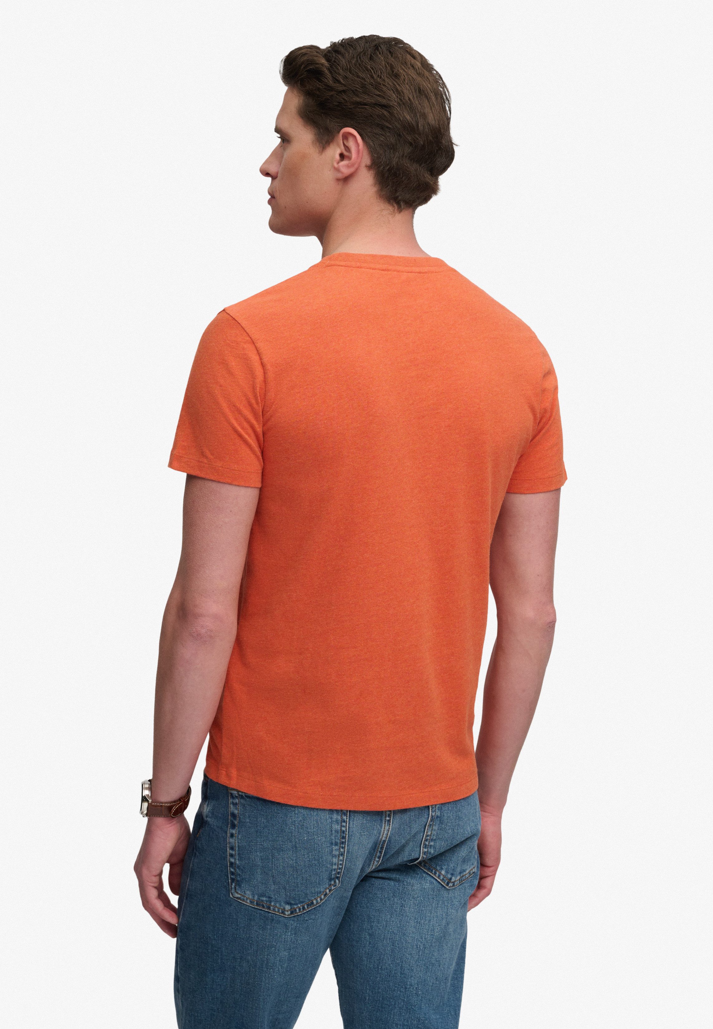Superdry Rundhalsshirt ESSENTIAL SERIF LOGO EMB TEE Baumwolle, regular fit