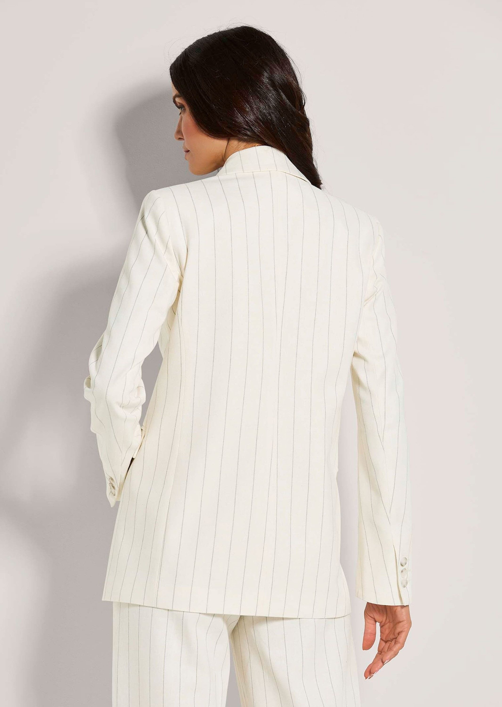 MADELEINE short blazer oversized blazer with pinstripes
