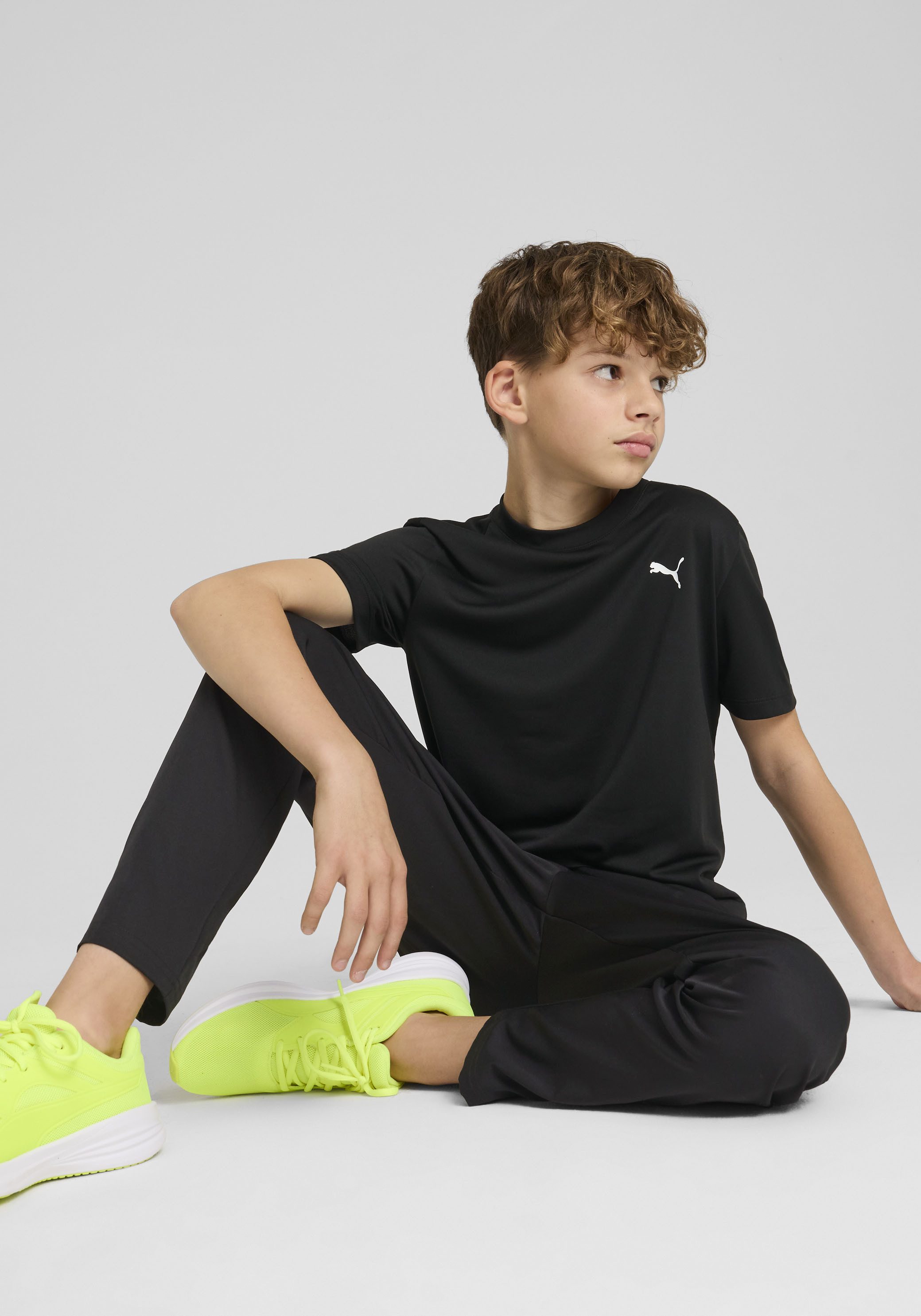 PUMA Trainingshose TAD ESS WOVEN TAPERED PANTS B mit DryCELL-Technologie, atmungsaktiv, Regular Fit, für Jugendliche – Bild 3 von 5