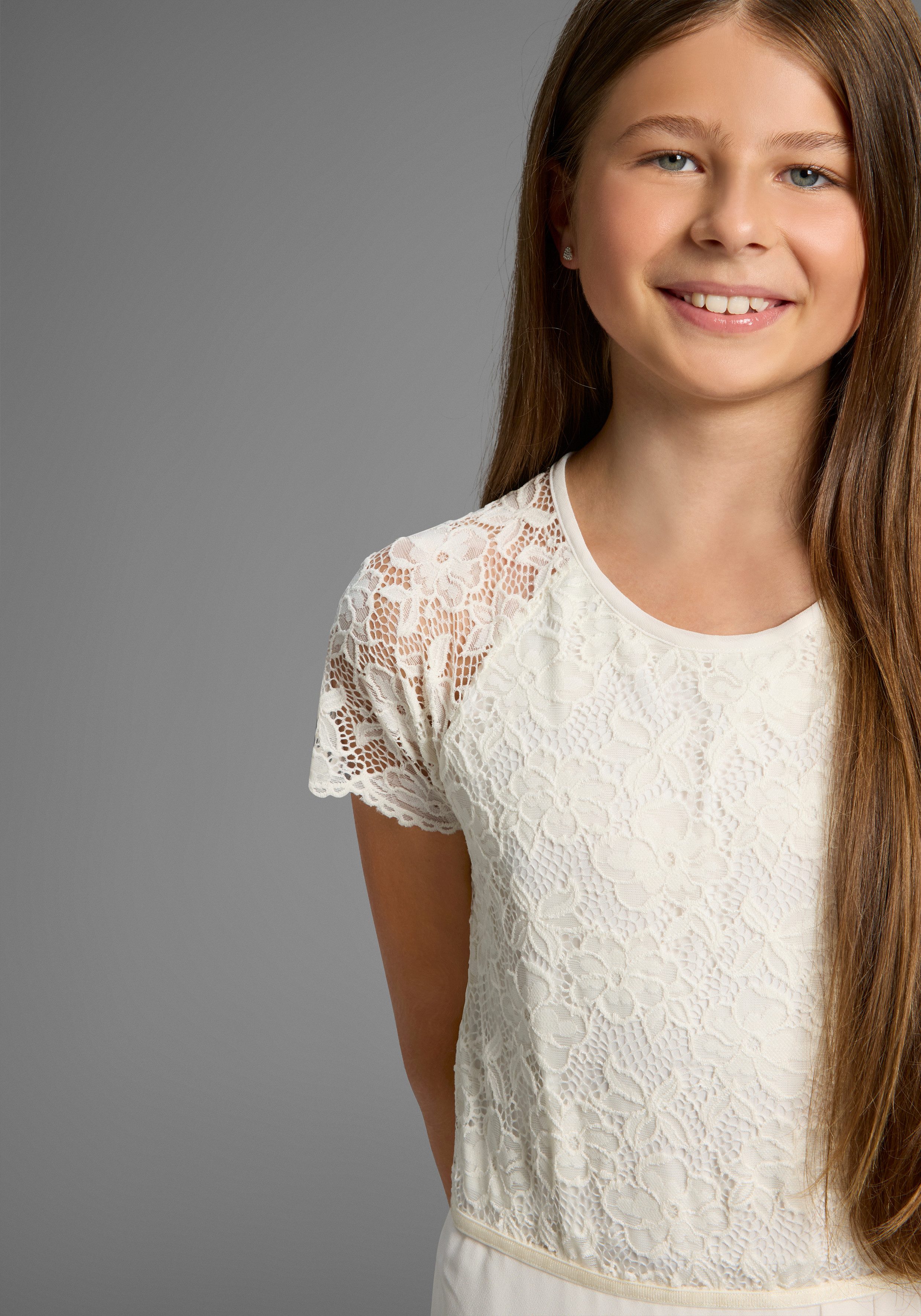 KIDSWORLD Jerseykleid Festliches Kleid mit Spitze Elegantes Kleid mit Spitze und Chiffon