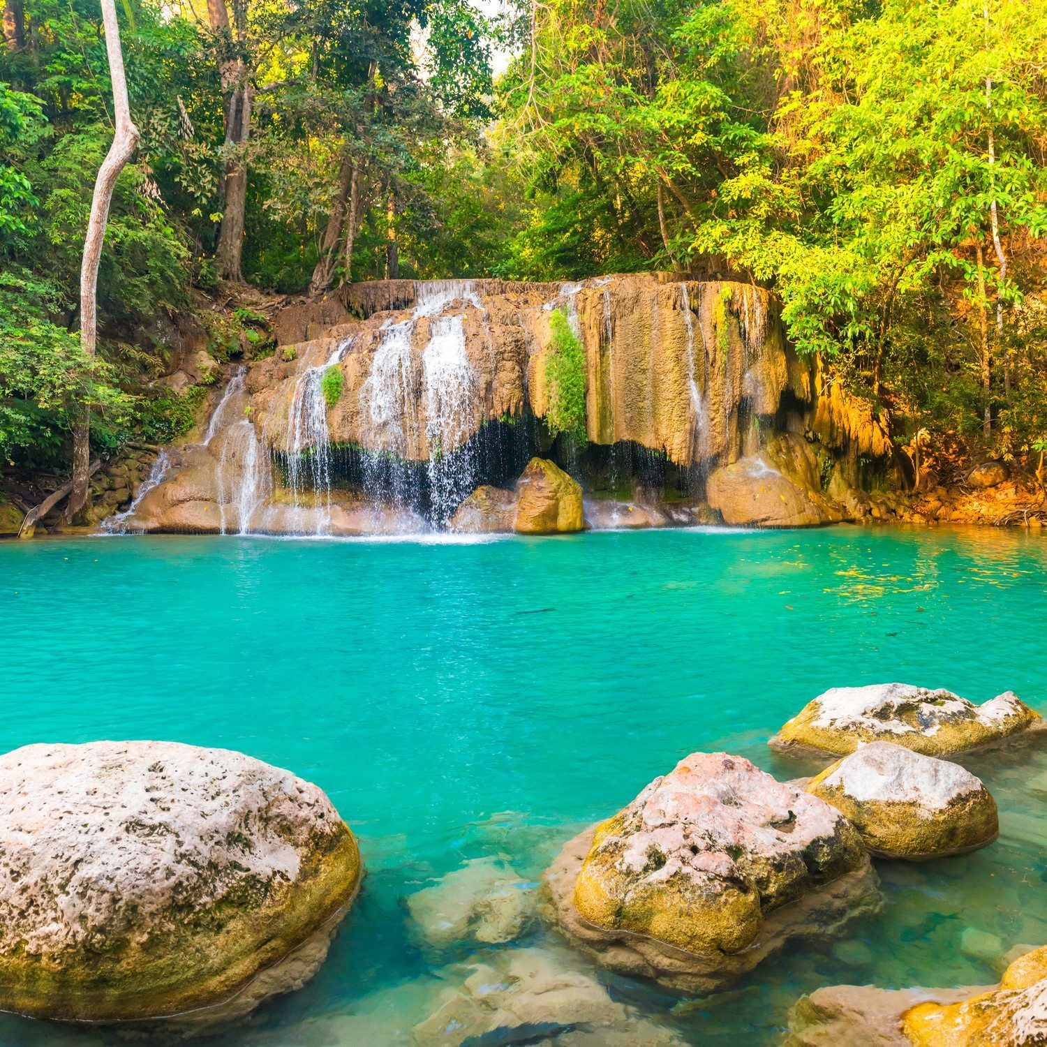 Wallario Tischplatte Paradiesischer Wasserfall (1 St), für Ikea Lack Tisch geeignet