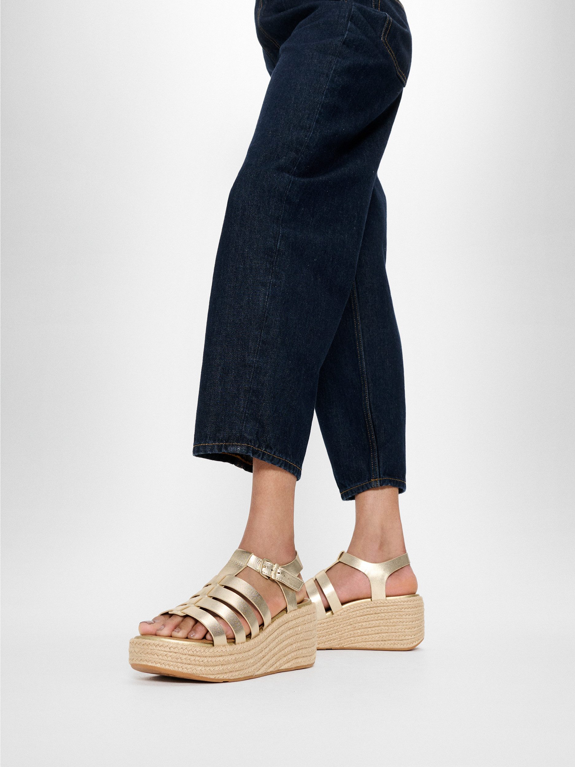 Fitflop PLATFFORMS Keilsandalette, Plateau Sandale im schönen Metallic-Look günstig online kaufen