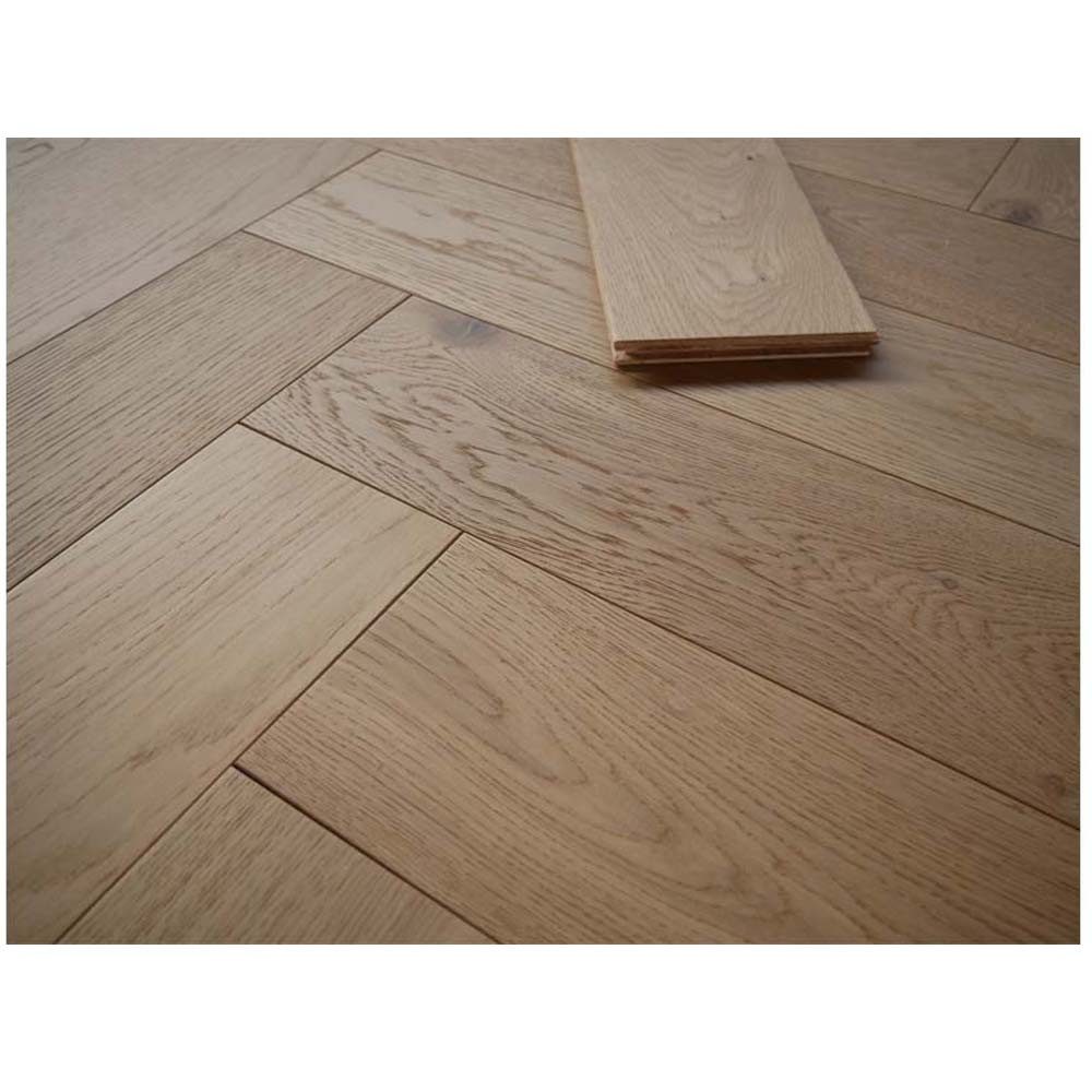 Woodstore24 Parkett Eiche Parkett, Fischgrät, unsichtbar lackiert, matt, 14 x 125 x 600 mm