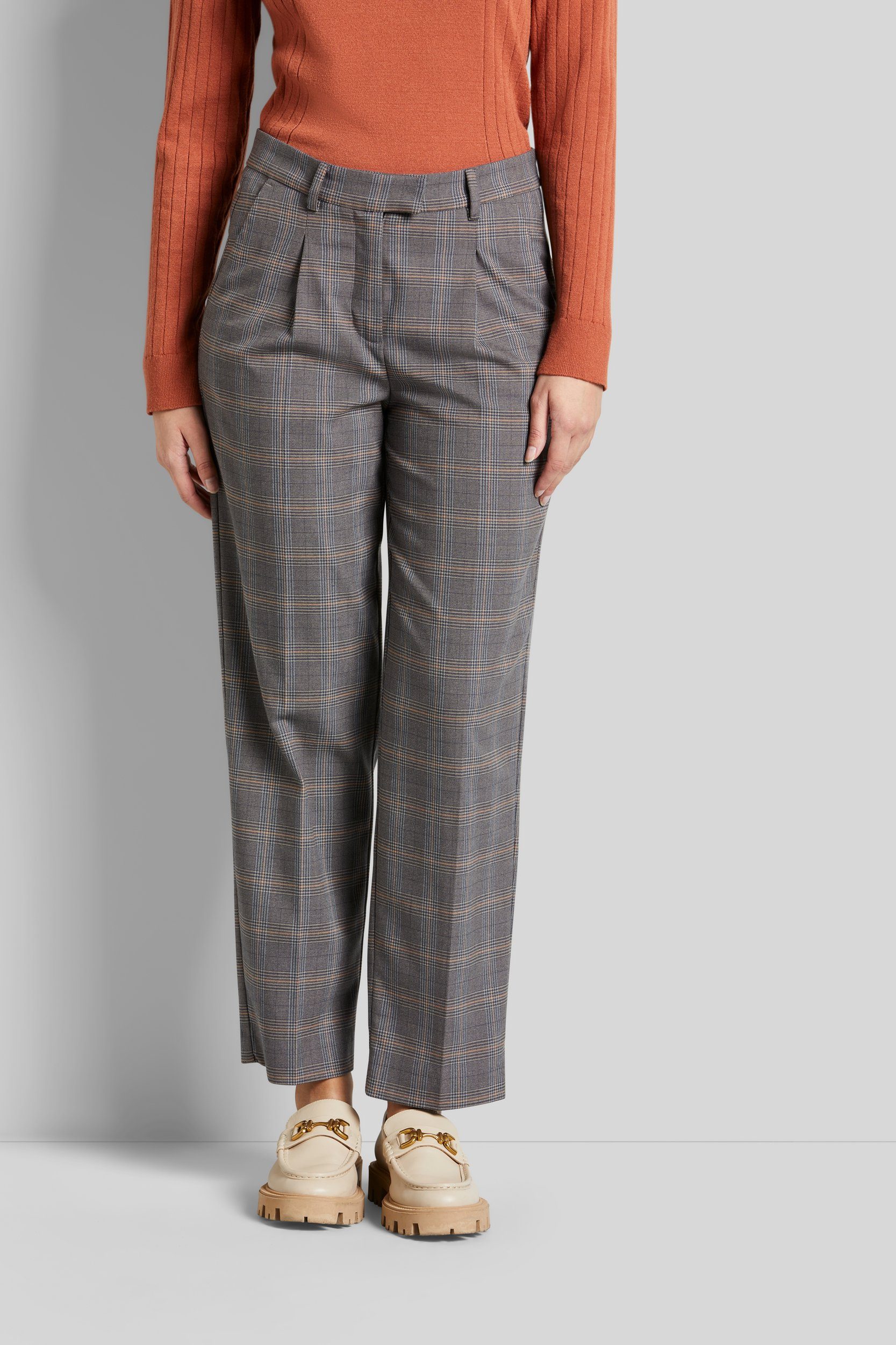 bugatti Stoffhose mit Bundfalten