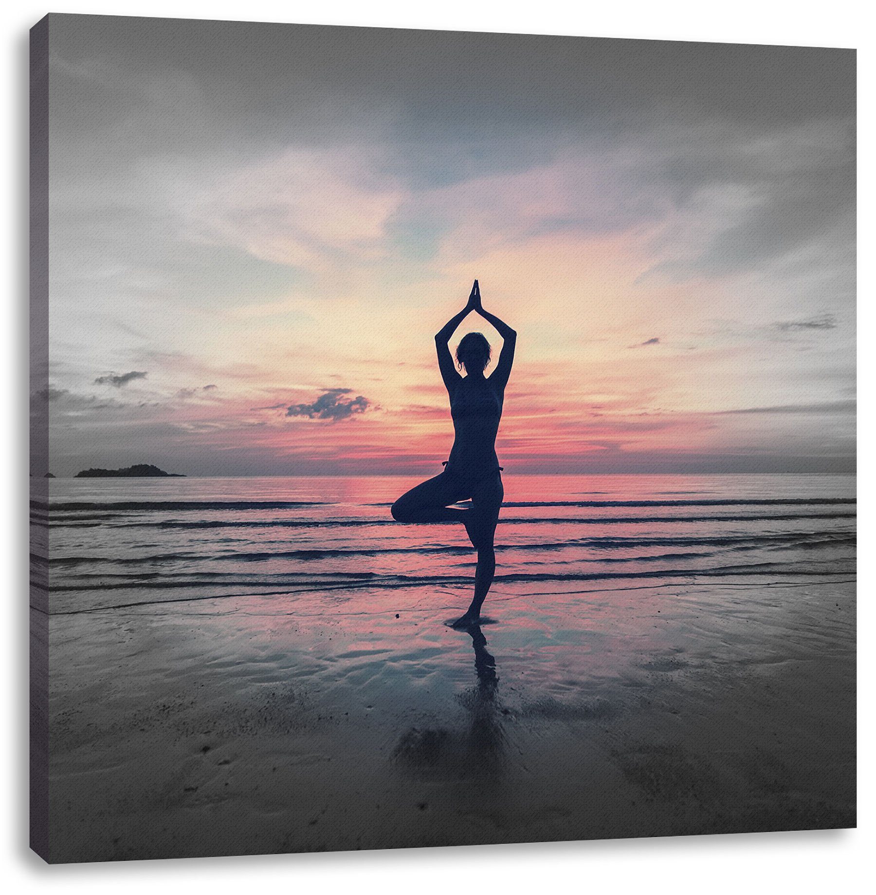 Pixxprint Leinwandbild Yoga Zackenaufhänger Strand, St), inkl. am (1 fertig Strand Leinwandbild Yoga am bespannt