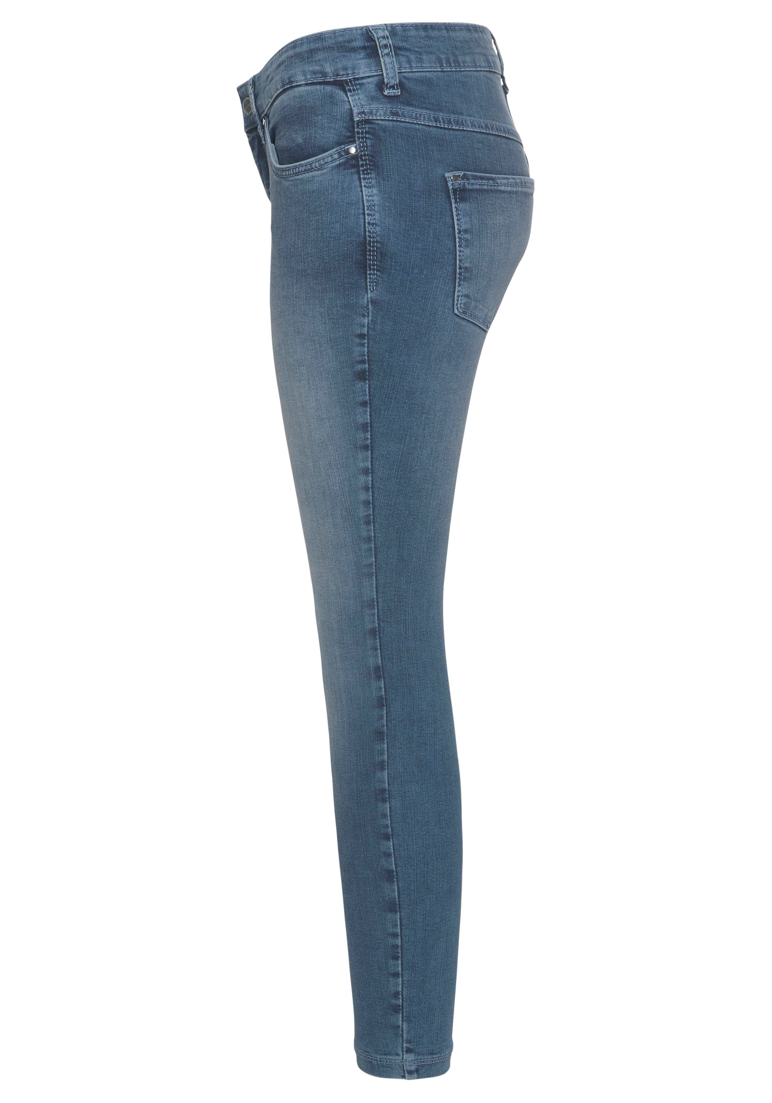 Qualität Hochelastische wash lt. MAC Sitz summer sorgt Skinny-fit-Jeans Skinny perfekten blue den Dream für