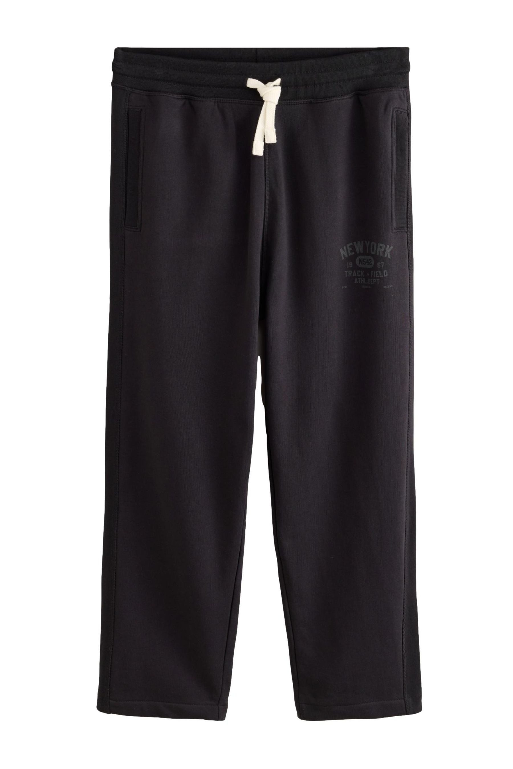 Next Jogginghose Relaxed Fit Loopback-Jogginghose mit Grafik (1-tlg)